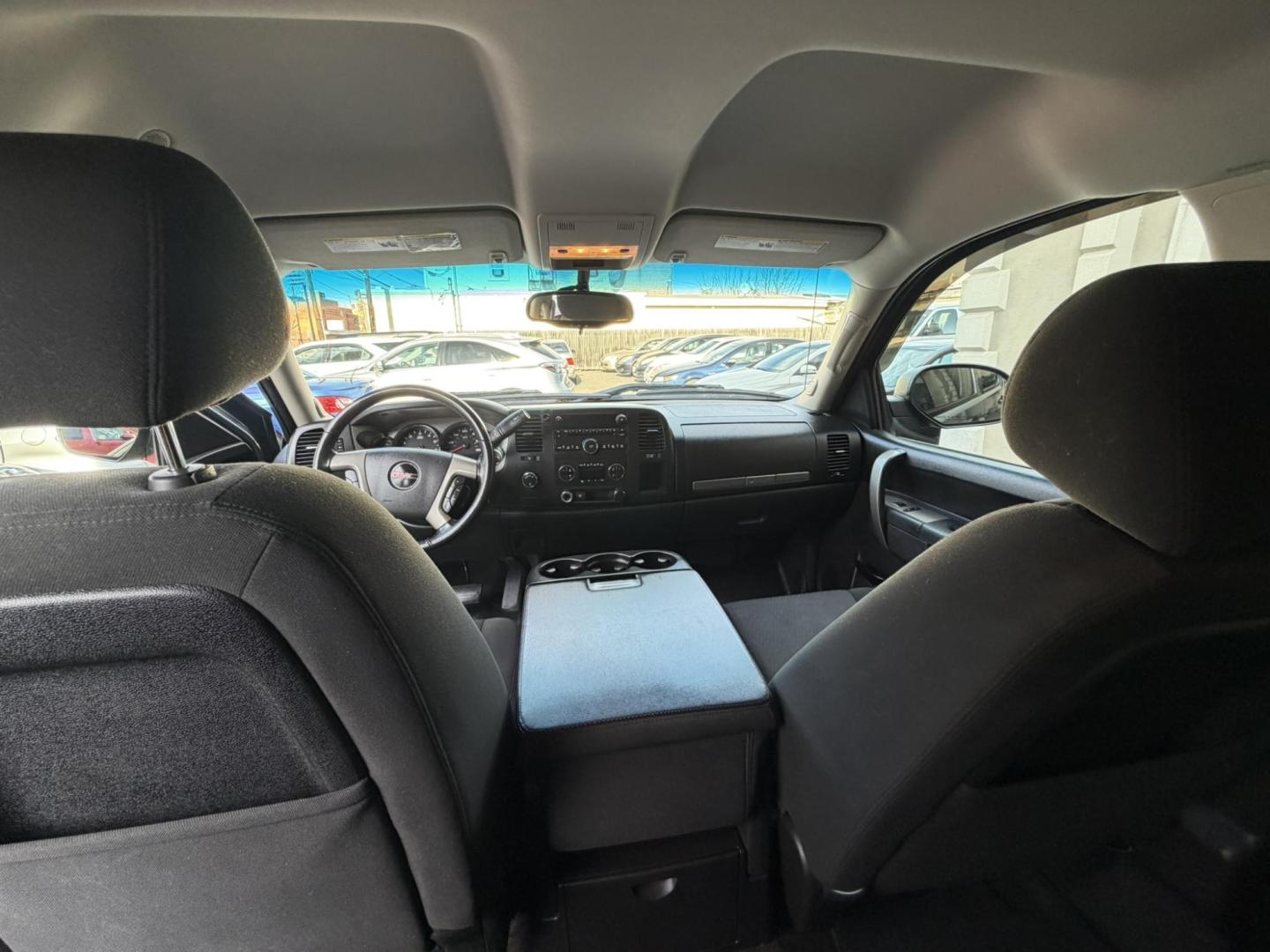 2011 BLUE /Black GMC Sierra 1500 SLE Crew Cab 4WD (3GTP2VE39BG) with an 5.3L V8 OHV 16V FFV engine, 4-Speed Automatic transmission, located at 1018 Brunswick Ave, Trenton, NJ, 08638, (609) 989-0900, 40.240086, -74.748085 - Here is a super clean GMC Sierra crew cab! Just serviced and detailed to perfection and a must see and drive ASAP! Call Anthony to set up an appointment as this Truck will not last long! 609-273-5100 - Photo#10