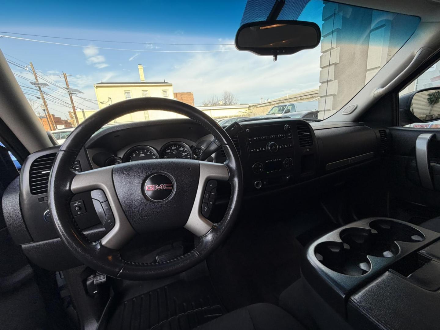 2011 BLUE /Black GMC Sierra 1500 SLE Crew Cab 4WD (3GTP2VE39BG) with an 5.3L V8 OHV 16V FFV engine, 4-Speed Automatic transmission, located at 1018 Brunswick Ave, Trenton, NJ, 08638, (609) 989-0900, 40.240086, -74.748085 - Photo#14