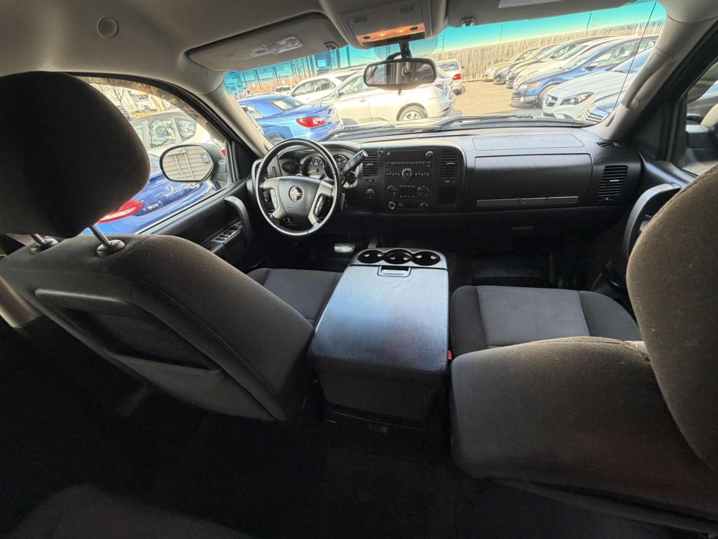 2011 BLUE /Black GMC Sierra 1500 SLE Crew Cab 4WD (3GTP2VE39BG) with an 5.3L V8 OHV 16V FFV engine, 4-Speed Automatic transmission, located at 1018 Brunswick Ave, Trenton, NJ, 08638, (609) 989-0900, 40.240086, -74.748085 - Here is a super clean GMC Sierra crew cab! Just serviced and detailed to perfection and a must see and drive ASAP! Call Anthony to set up an appointment as this Truck will not last long! 609-273-5100 - Photo#18