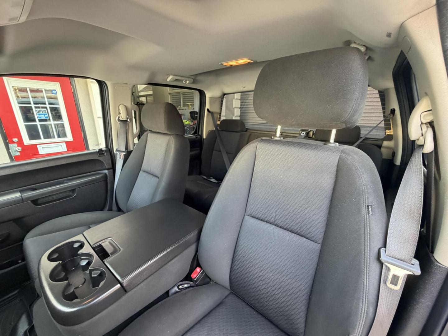 2011 BLUE /Black GMC Sierra 1500 SLE Crew Cab 4WD (3GTP2VE39BG) with an 5.3L V8 OHV 16V FFV engine, 4-Speed Automatic transmission, located at 1018 Brunswick Ave, Trenton, NJ, 08638, (609) 989-0900, 40.240086, -74.748085 - Photo#22