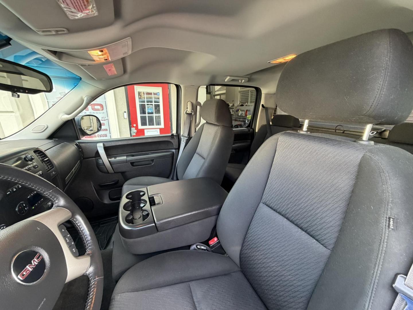 2011 BLUE /Black GMC Sierra 1500 SLE Crew Cab 4WD (3GTP2VE39BG) with an 5.3L V8 OHV 16V FFV engine, 4-Speed Automatic transmission, located at 1018 Brunswick Ave, Trenton, NJ, 08638, (609) 989-0900, 40.240086, -74.748085 - Here is a super clean GMC Sierra crew cab! Just serviced and detailed to perfection and a must see and drive ASAP! Call Anthony to set up an appointment as this Truck will not last long! 609-273-5100 - Photo#23