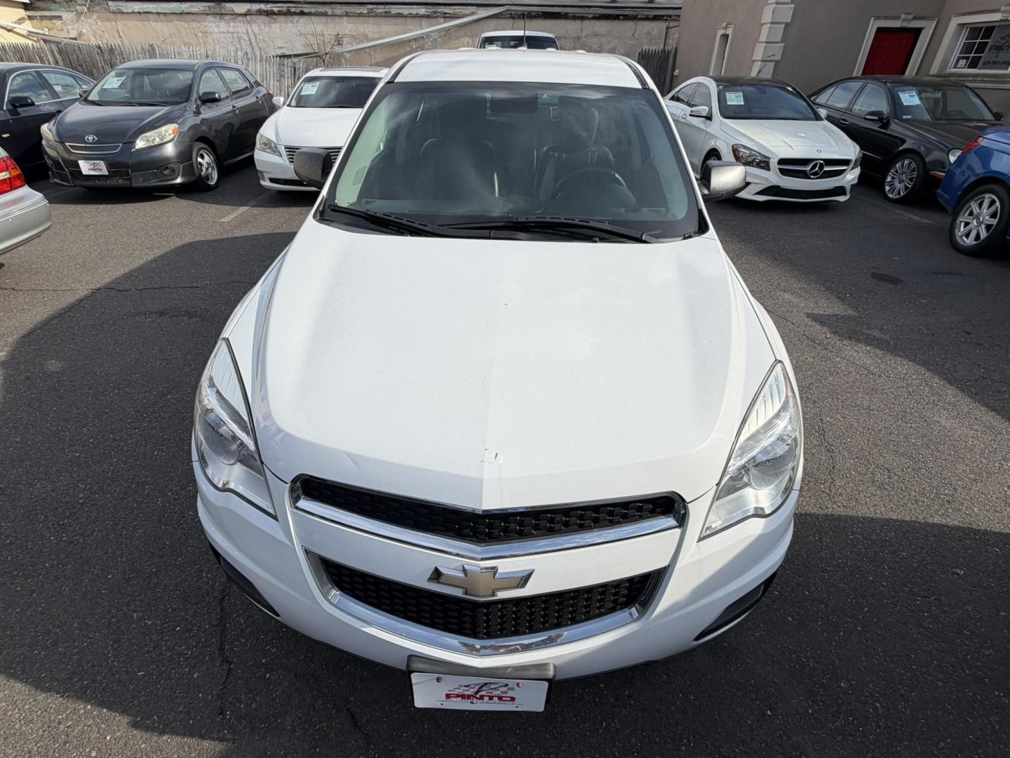 2014 Chevrolet Equinox LS 2WD (2GNALAEK3E1) with an 2.4L L4 DOHC 16V FFV engine, 6-Speed Automatic transmission, located at 1018 Brunswick Ave, Trenton, NJ, 08638, (609) 989-0900, 40.240086, -74.748085 - Photo#1
