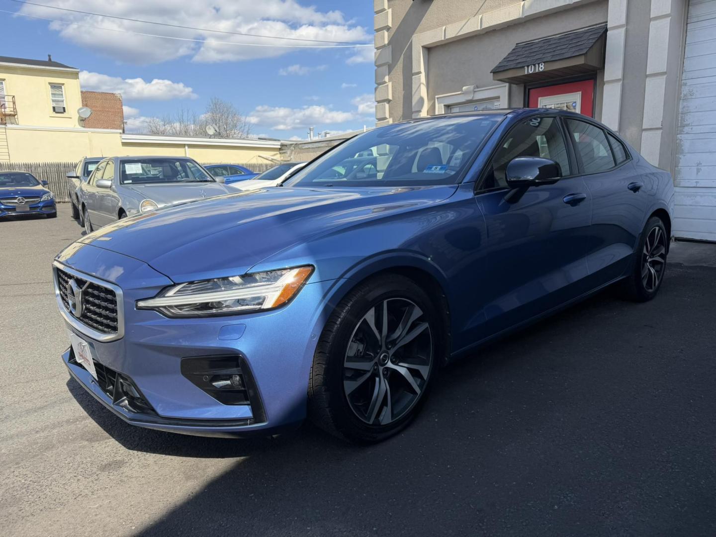 2020 BLUE /Black Volvo S60 T6 R-Design AWD (7JRA22TM0LG) with an 2.0L L4 DOHC 16V engine, 8A transmission, located at 1018 Brunswick Ave, Trenton, NJ, 08638, (609) 989-0900, 40.240086, -74.748085 - This S60 T6 R-design is a perfect color combo! Equipped with all the R-Design features,($6850 option) Advanced package($2500 option), Polestar and heated Rear seats and steering wheel. Fully serviced by Volvo dealer since new! A rare color combo of Bursting Blue metal w Black R design leather interi- Photo#8