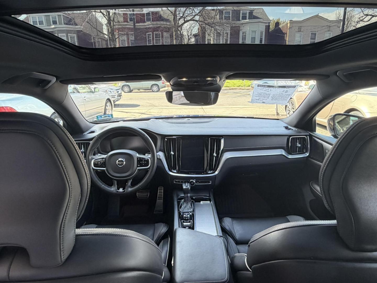 2020 BLUE /Black Volvo S60 T6 R-Design AWD (7JRA22TM0LG) with an 2.0L L4 DOHC 16V engine, 8A transmission, located at 1018 Brunswick Ave, Trenton, NJ, 08638, (609) 989-0900, 40.240086, -74.748085 - This S60 T6 R-design is a perfect color combo! Equipped with all the R-Design features,($6850 option) Advanced package($2500 option), Polestar and heated Rear seats and steering wheel. Fully serviced by Volvo dealer since new! A rare color combo of Bursting Blue metal w Black R design leather interi- Photo#3
