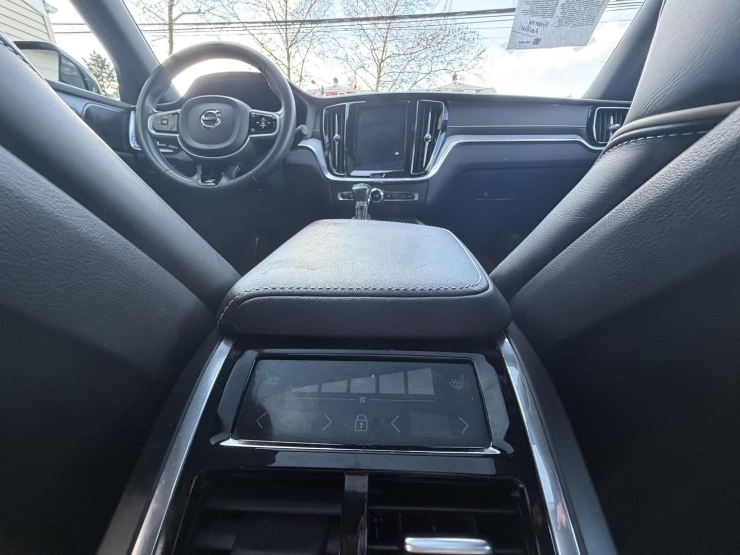 2020 BLUE /Black Volvo S60 T6 R-Design AWD (7JRA22TM0LG) with an 2.0L L4 DOHC 16V engine, 8A transmission, located at 1018 Brunswick Ave, Trenton, NJ, 08638, (609) 989-0900, 40.240086, -74.748085 - This S60 T6 R-design is a perfect color combo! Equipped with all the R-Design features,($6850 option) Advanced package($2500 option), Polestar and heated Rear seats and steering wheel. Fully serviced by Volvo dealer since new! A rare color combo of Bursting Blue metal w Black R design leather interi- Photo#25