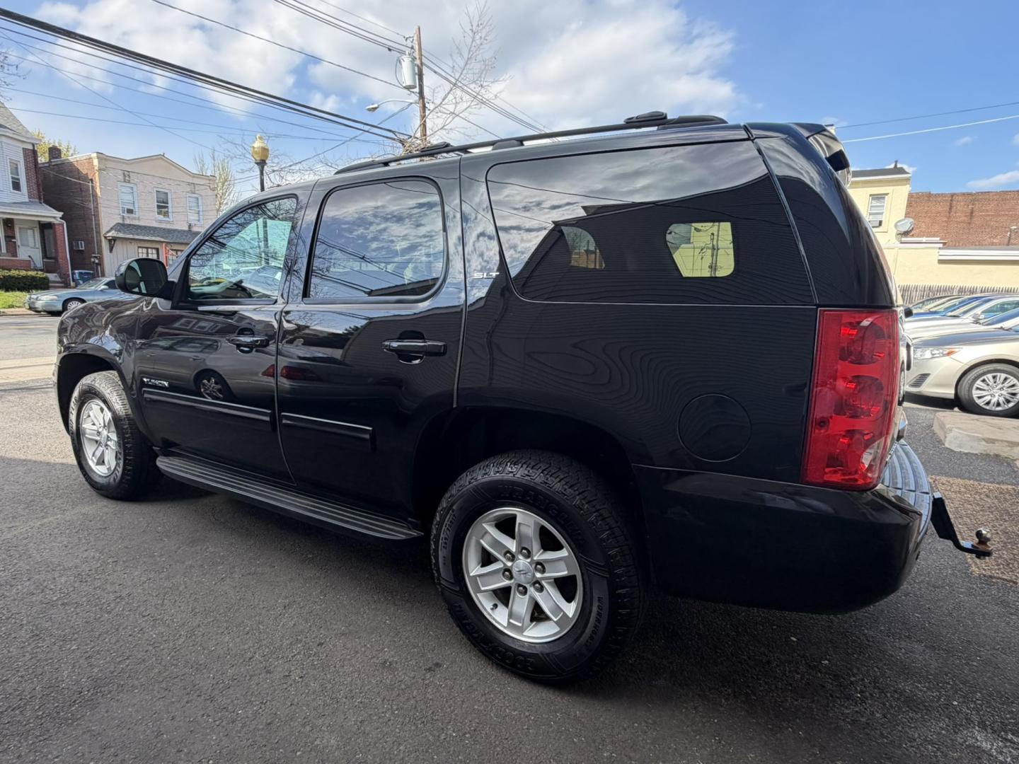 2014 BLACK /Black/gray GMC Yukon SLT 4WD (1GKS2CE0XER) with an 5.3L V8 OHV 16V FFV engine, 6-Speed Automatic transmission, located at 1018 Brunswick Ave, Trenton, NJ, 08638, (609) 989-0900, 40.240086, -74.748085 - This Black Beauty is a real nice SUV. Detailed and Serviced up and ready for the next owner to appreciate for another 10 years! Financing Available, please call Anthony to set up an appointment to see and drive ASAP. 609-273-5100 - Photo#3