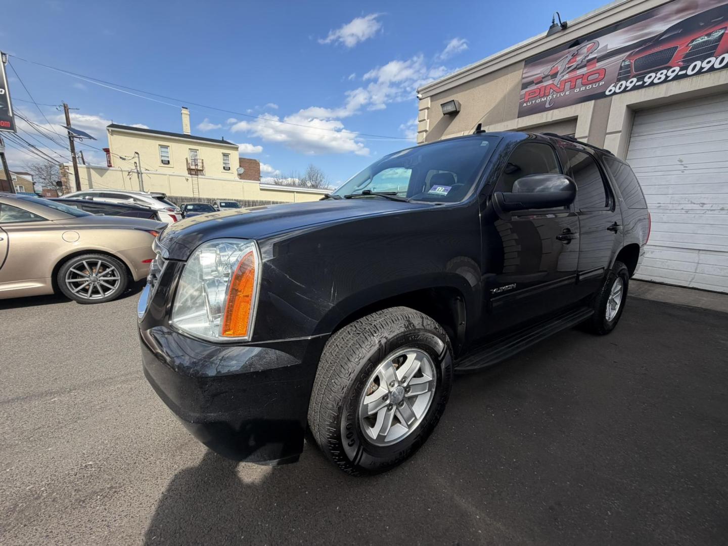 2014 BLACK /Black/gray GMC Yukon SLT 4WD (1GKS2CE0XER) with an 5.3L V8 OHV 16V FFV engine, 6-Speed Automatic transmission, located at 1018 Brunswick Ave, Trenton, NJ, 08638, (609) 989-0900, 40.240086, -74.748085 - This Black Beauty is a real nice SUV. Detailed and Serviced up and ready for the next owner to appreciate for another 10 years! Financing Available, please call Anthony to set up an appointment to see and drive ASAP. 609-273-5100 - Photo#4