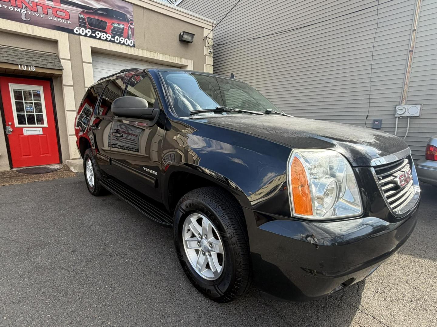 2014 BLACK /Black/gray GMC Yukon SLT 4WD (1GKS2CE0XER) with an 5.3L V8 OHV 16V FFV engine, 6-Speed Automatic transmission, located at 1018 Brunswick Ave, Trenton, NJ, 08638, (609) 989-0900, 40.240086, -74.748085 - This Black Beauty is a real nice SUV. Detailed and Serviced up and ready for the next owner to appreciate for another 10 years! Financing Available, please call Anthony to set up an appointment to see and drive ASAP. 609-273-5100 - Photo#0
