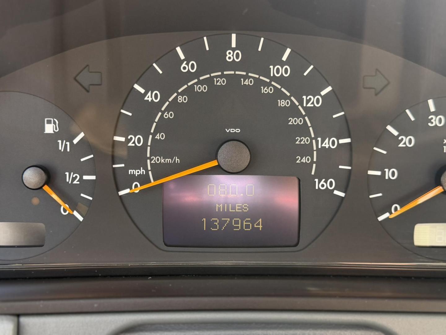 2000 SILVER /Gray Leather Mercedes-Benz E-Class E320 (WDBJF65J8YB) with an 3.2L V6 SOHC 18V engine, 5-Speed Automatic Overdrive transmission, located at 1018 Brunswick Ave, Trenton, NJ, 08638, (609) 989-0900, 40.240086, -74.748085 - Wow! This one owner garage kept Mercedes E class is like new for its age! Always serviced by dealer and ready to go for another 10 years. An absolute must see and drive ASAP, please call Anthony to set up a time to see and drive it. 609-273-5100 - Photo#10