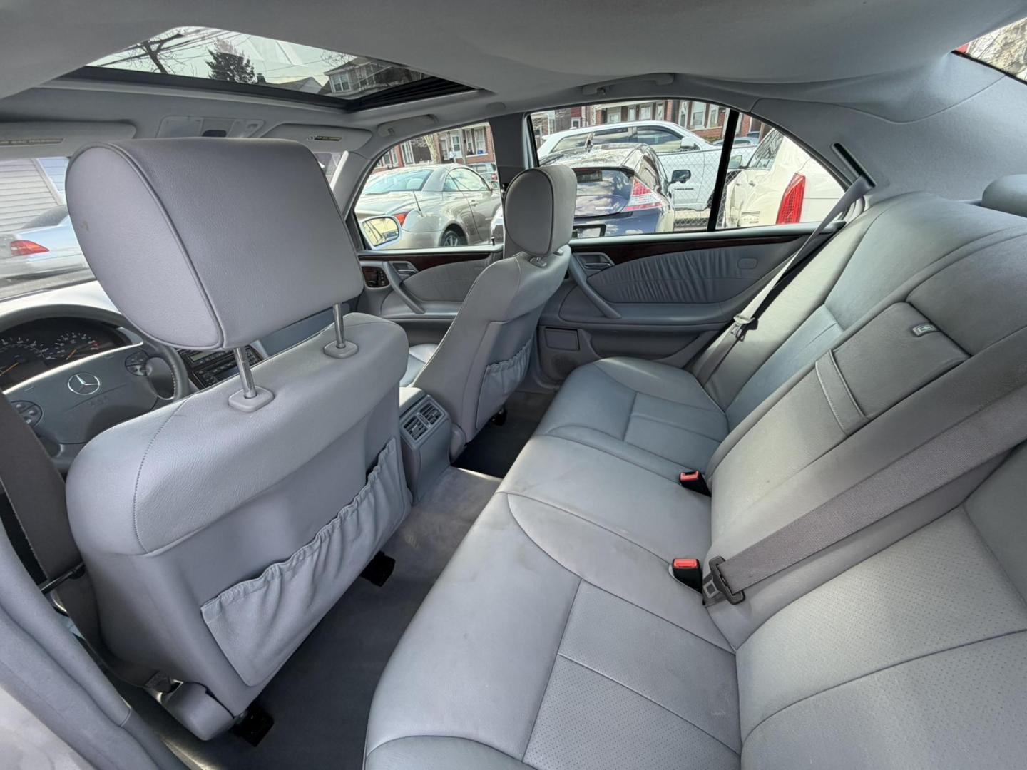 2000 SILVER /Gray Leather Mercedes-Benz E-Class E320 (WDBJF65J8YB) with an 3.2L V6 SOHC 18V engine, 5-Speed Automatic Overdrive transmission, located at 1018 Brunswick Ave, Trenton, NJ, 08638, (609) 989-0900, 40.240086, -74.748085 - Wow! This one owner garage kept Mercedes E class is like new for its age! Always serviced by dealer and ready to go for another 10 years. An absolute must see and drive ASAP, please call Anthony to set up a time to see and drive it. 609-273-5100 - Photo#15