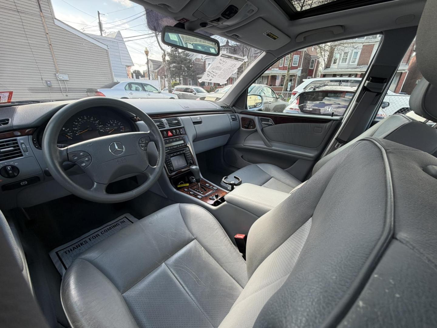 2000 SILVER /Gray Leather Mercedes-Benz E-Class E320 (WDBJF65J8YB) with an 3.2L V6 SOHC 18V engine, 5-Speed Automatic Overdrive transmission, located at 1018 Brunswick Ave, Trenton, NJ, 08638, (609) 989-0900, 40.240086, -74.748085 - Wow! This one owner garage kept Mercedes E class is like new for its age! Always serviced by dealer and ready to go for another 10 years. An absolute must see and drive ASAP, please call Anthony to set up a time to see and drive it. 609-273-5100 - Photo#16