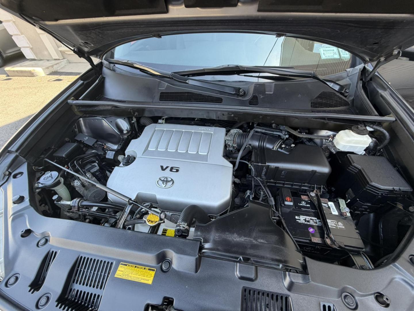 2012 GRAY /Black/gray Toyota Highlander Limited 4WD (5TDDK3EH5CS) with an 3.5L V6 DOHC 24V engine, 5-Speed Automatic transmission, located at 1018 Brunswick Ave, Trenton, NJ, 08638, (609) 989-0900, 40.240086, -74.748085 - A low miled Toyota Highlander that looks and runs like new! Just serviced up and detailed to perfection! Fully loaded as a Limited model and ready to go for another 12-15 years! Financing is available and please call Anthony to set up an appt. to see and drive this super clean Highlander,609-273-510 - Photo#18