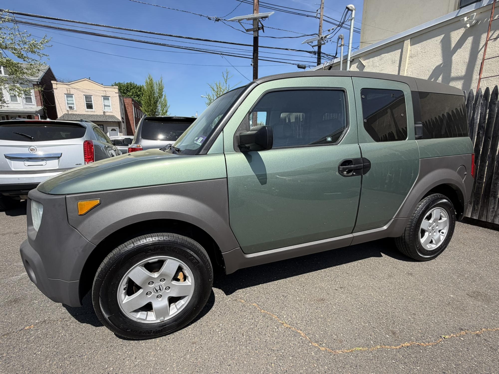 photo of 2004 Honda Element EX 4WD AT w/ Front Side Airbags