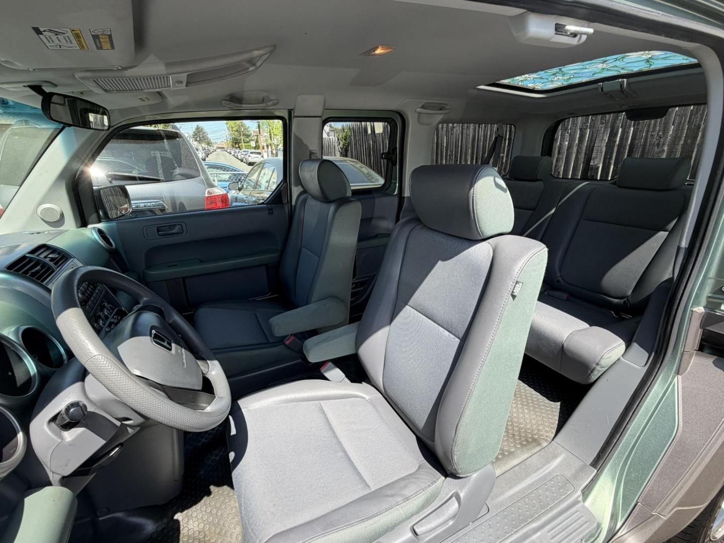 2004 /Gray Honda Element EX 4WD AT w/ Front Side Airbags (5J6YH28674L) with an 2.4L L4 DOHC 16V engine, 4-Speed Automatic Overdrive transmission, located at 1018 Brunswick Ave, Trenton, NJ, 08638, (609) 989-0900, 40.240086, -74.748085 - Very clean and very well maintained AWD Honda Element EX! Just serviced and detailed to perfection and ready for next owner to enjoy! Please call Anthony to set up an appointment to see and drive. 609-273-5100 - Photo#10