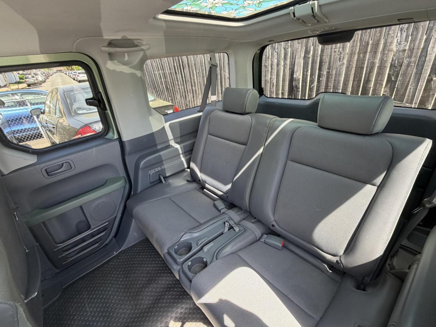 2004 /Gray Honda Element EX 4WD AT w/ Front Side Airbags (5J6YH28674L) with an 2.4L L4 DOHC 16V engine, 4-Speed Automatic Overdrive transmission, located at 1018 Brunswick Ave, Trenton, NJ, 08638, (609) 989-0900, 40.240086, -74.748085 - Very clean and very well maintained AWD Honda Element EX! Just serviced and detailed to perfection and ready for next owner to enjoy! Please call Anthony to set up an appointment to see and drive. 609-273-5100 - Photo#13