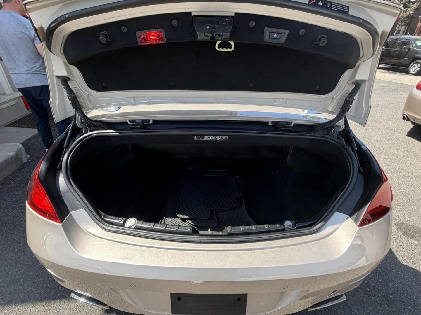 2012 Gold /Tan Leather BMW 6-Series 650i Convertible (WBALZ5C54CC) with an 4.4L V8 DOHC 32V TURBO engine, 6-Speed Manual transmission, located at 1018 Brunswick Ave, Trenton, NJ, 08638, (609) 989-0900, 40.240086, -74.748085 - Convertible season is here! This car is ready for the sun and ready for someone to own this beauty! Regularly maintained throughout its time, this vehicle will go the distance! If you are looking for a second car or summer toy, this BMW 650i is perfect for the price! Please call Anthony to set up a - Photo#8