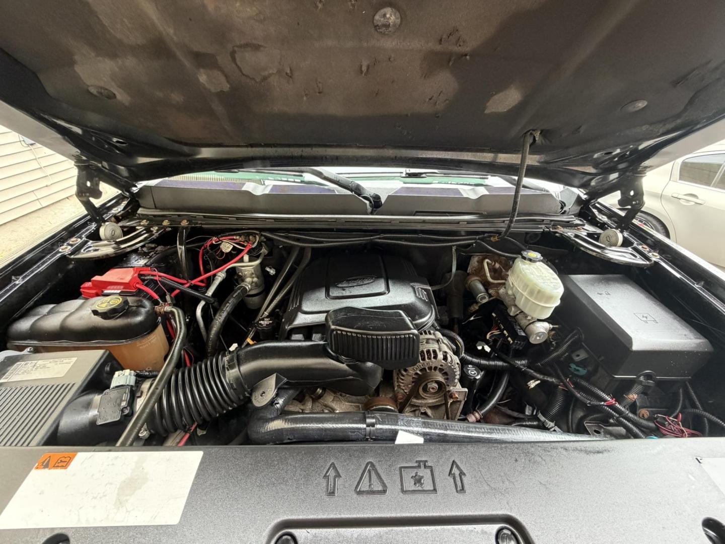 2012 BLACK /Black/gray Chevrolet Silverado 2500HD LT Crew Cab 4WD (1GC1KXCG0CF) with an 6.0L V8 OHV 16V FFV engine, 6-Speed Automatic transmission, located at 1018 Brunswick Ave, Trenton, NJ, 08638, (609) 989-0900, 40.240086, -74.748085 - Here is a great heavy duty 2500 Chevy Silverado! Crew Cab Black Beauty w Vortec 6.0 motor! Recently serviced and ready to get to work!! Financing available, Please call Anthony to set up an appt. to see and drive. 609-273-5100 - Photo#16