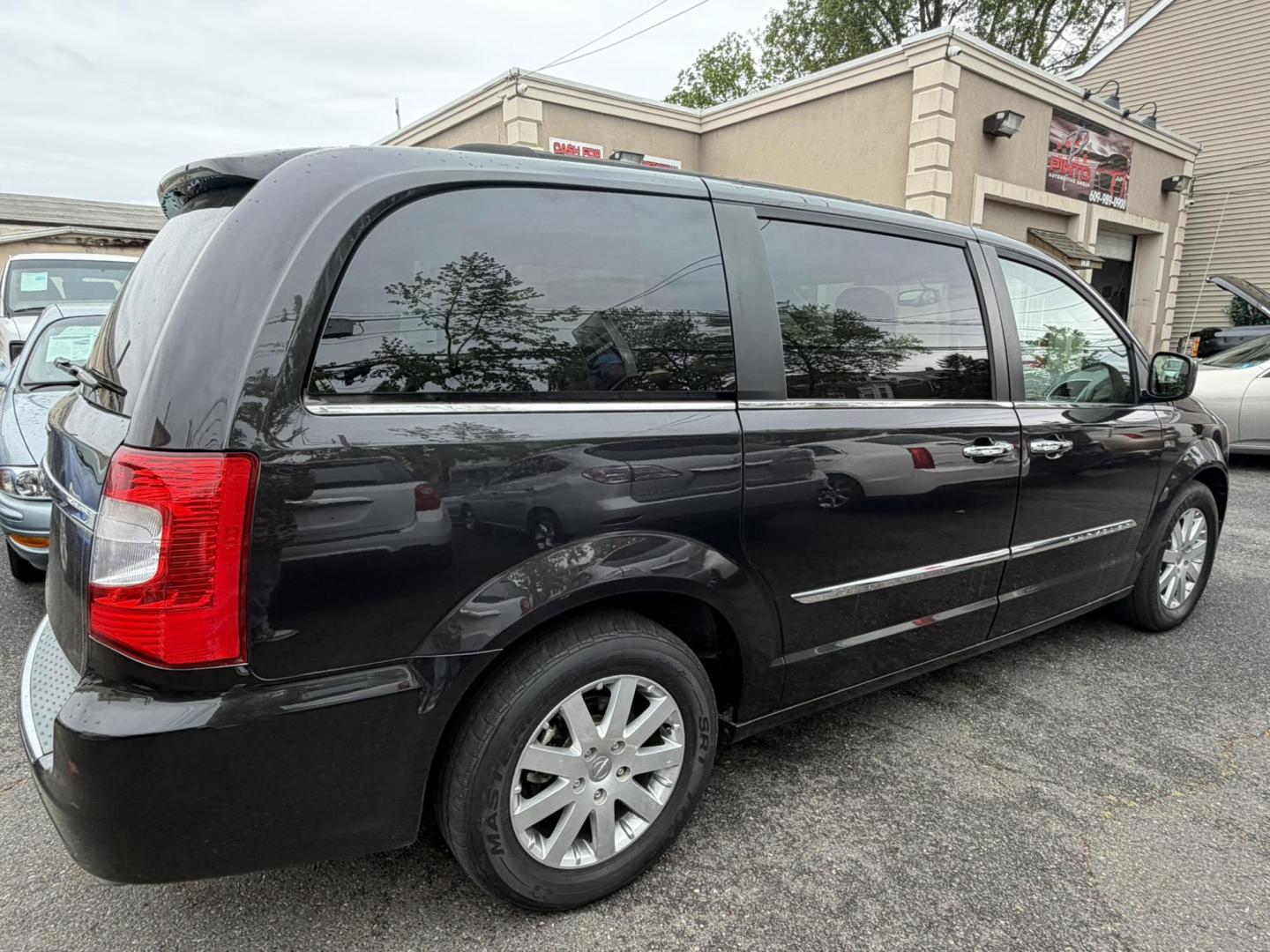 2015 BLACK /Tan Leather Chrysler Town & Country Touring (2C4RC1BG9FR) with an 3.6L V6 DOHC 24V engine, 6-Speed Automatic transmission, located at 1018 Brunswick Ave, Trenton, NJ, 08638, (609) 989-0900, 40.240086, -74.748085 - Here is the cleanest Chrysler Town and Country out there! Serviced regularly and detailed to perfection! This vehicle has extensive maintenance history and is ready for the next 10 years! Please feel free to call Anthony for an appt. to see and drive, 609-273-5100 - Photo#1