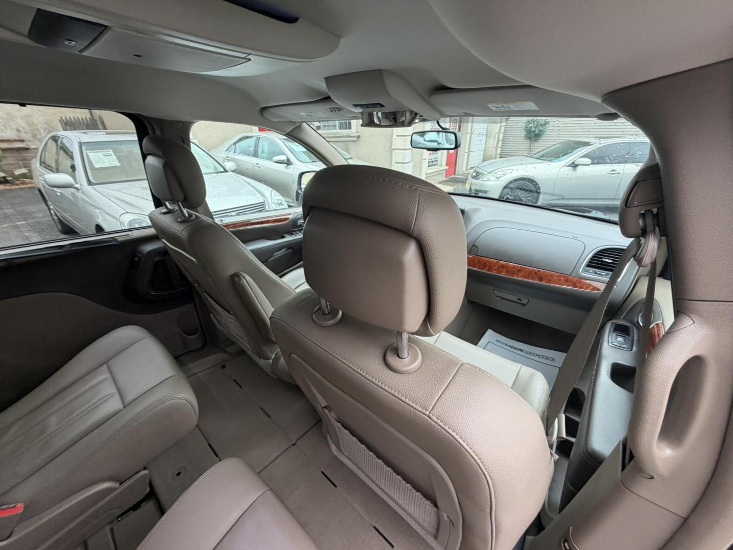 2015 BLACK /Tan Leather Chrysler Town & Country Touring (2C4RC1BG9FR) with an 3.6L V6 DOHC 24V engine, 6-Speed Automatic transmission, located at 1018 Brunswick Ave, Trenton, NJ, 08638, (609) 989-0900, 40.240086, -74.748085 - Here is the cleanest Chrysler Town and Country out there! Serviced regularly and detailed to perfection! This vehicle has extensive maintenance history and is ready for the next 10 years! Please feel free to call Anthony for an appt. to see and drive, 609-273-5100 - Photo#10