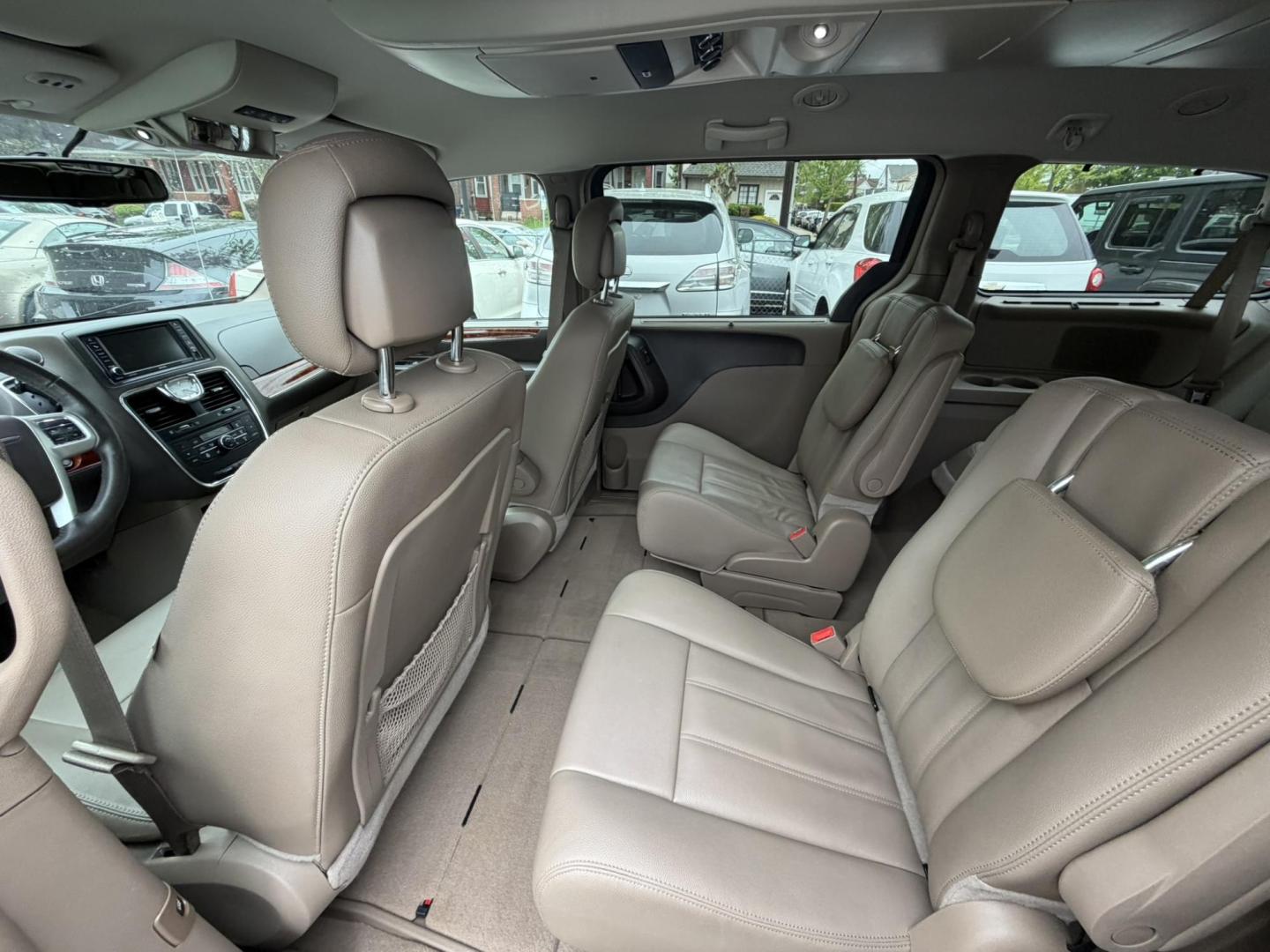 2015 BLACK /Tan Leather Chrysler Town & Country Touring (2C4RC1BG9FR) with an 3.6L V6 DOHC 24V engine, 6-Speed Automatic transmission, located at 1018 Brunswick Ave, Trenton, NJ, 08638, (609) 989-0900, 40.240086, -74.748085 - Here is the cleanest Chrysler Town and Country out there! Serviced regularly and detailed to perfection! This vehicle has extensive maintenance history and is ready for the next 10 years! Please feel free to call Anthony for an appt. to see and drive, 609-273-5100 - Photo#23
