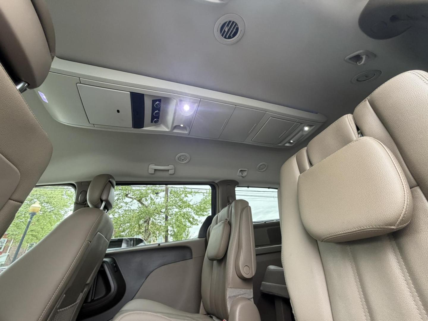 2015 BLACK /Tan Leather Chrysler Town & Country Touring (2C4RC1BG9FR) with an 3.6L V6 DOHC 24V engine, 6-Speed Automatic transmission, located at 1018 Brunswick Ave, Trenton, NJ, 08638, (609) 989-0900, 40.240086, -74.748085 - Here is the cleanest Chrysler Town and Country out there! Serviced regularly and detailed to perfection! This vehicle has extensive maintenance history and is ready for the next 10 years! Please feel free to call Anthony for an appt. to see and drive, 609-273-5100 - Photo#25