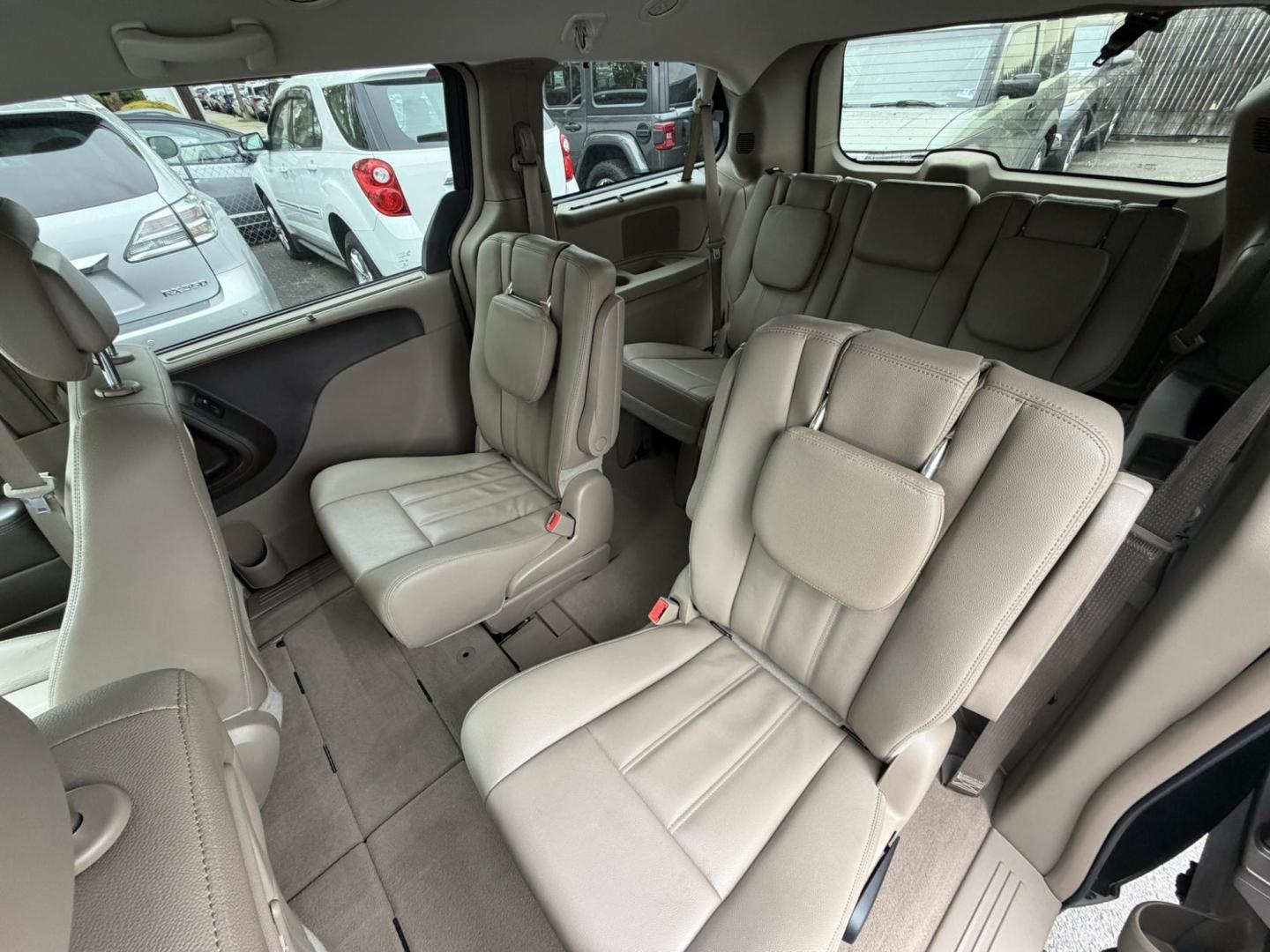 2015 BLACK /Tan Leather Chrysler Town & Country Touring (2C4RC1BG9FR) with an 3.6L V6 DOHC 24V engine, 6-Speed Automatic transmission, located at 1018 Brunswick Ave, Trenton, NJ, 08638, (609) 989-0900, 40.240086, -74.748085 - Here is the cleanest Chrysler Town and Country out there! Serviced regularly and detailed to perfection! This vehicle has extensive maintenance history and is ready for the next 10 years! Please feel free to call Anthony for an appt. to see and drive, 609-273-5100 - Photo#28