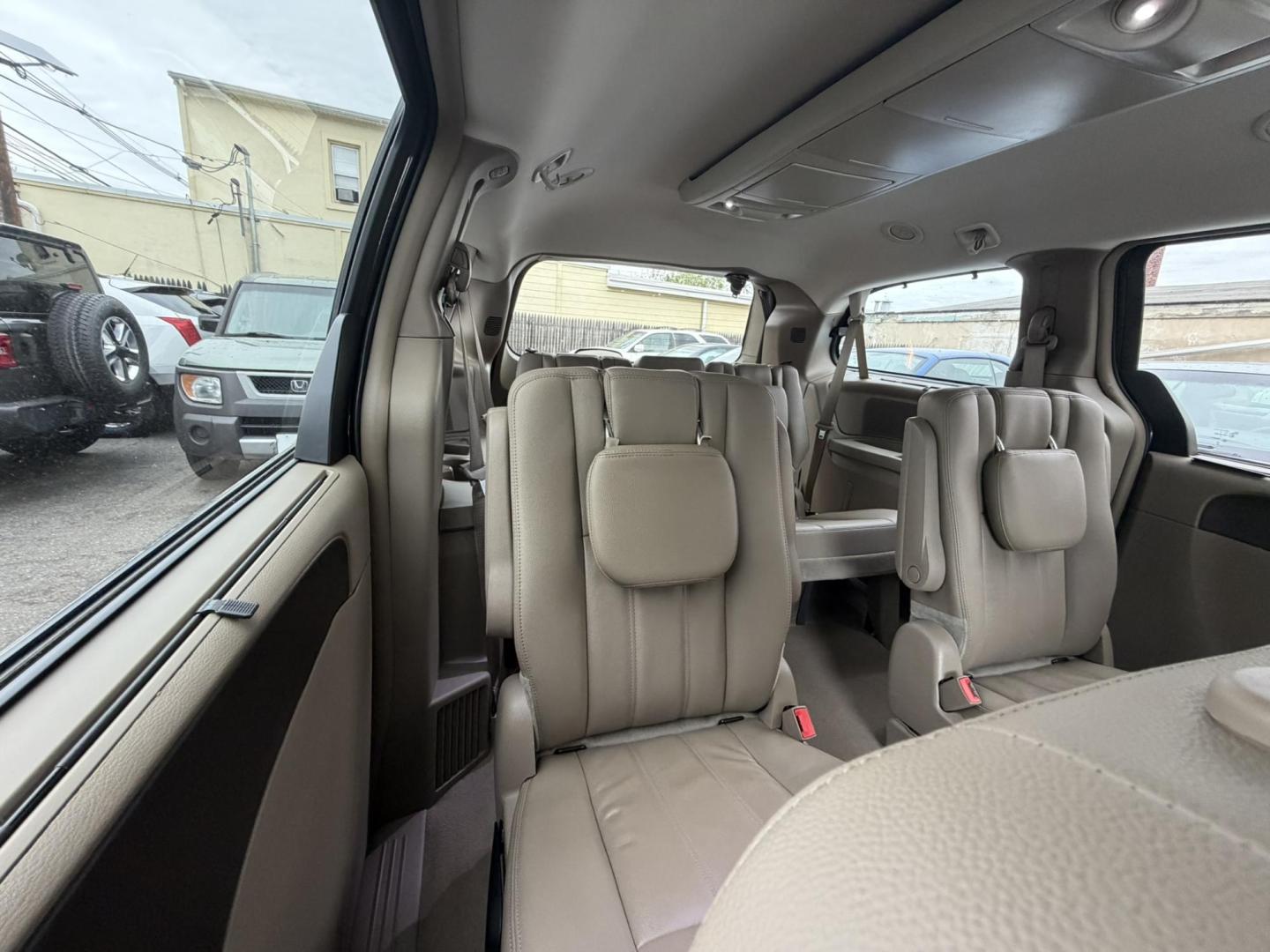 2015 BLACK /Tan Leather Chrysler Town & Country Touring (2C4RC1BG9FR) with an 3.6L V6 DOHC 24V engine, 6-Speed Automatic transmission, located at 1018 Brunswick Ave, Trenton, NJ, 08638, (609) 989-0900, 40.240086, -74.748085 - Here is the cleanest Chrysler Town and Country out there! Serviced regularly and detailed to perfection! This vehicle has extensive maintenance history and is ready for the next 10 years! Please feel free to call Anthony for an appt. to see and drive, 609-273-5100 - Photo#38