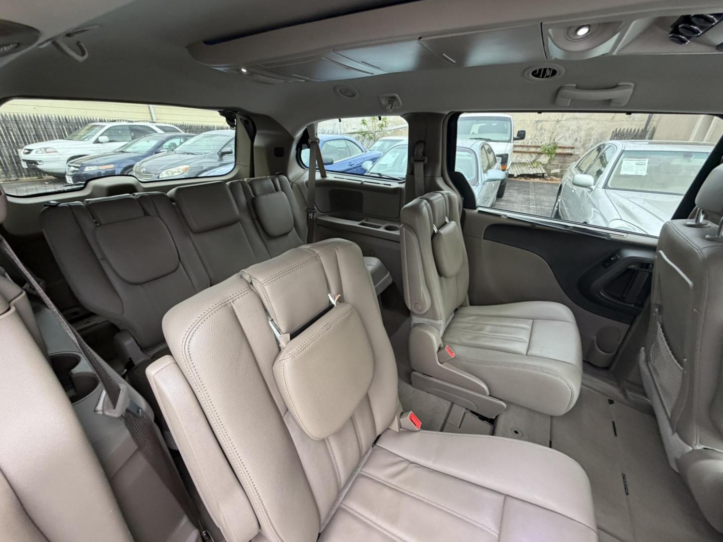 2015 BLACK /Tan Leather Chrysler Town & Country Touring (2C4RC1BG9FR) with an 3.6L V6 DOHC 24V engine, 6-Speed Automatic transmission, located at 1018 Brunswick Ave, Trenton, NJ, 08638, (609) 989-0900, 40.240086, -74.748085 - Here is the cleanest Chrysler Town and Country out there! Serviced regularly and detailed to perfection! This vehicle has extensive maintenance history and is ready for the next 10 years! Please feel free to call Anthony for an appt. to see and drive, 609-273-5100 - Photo#40