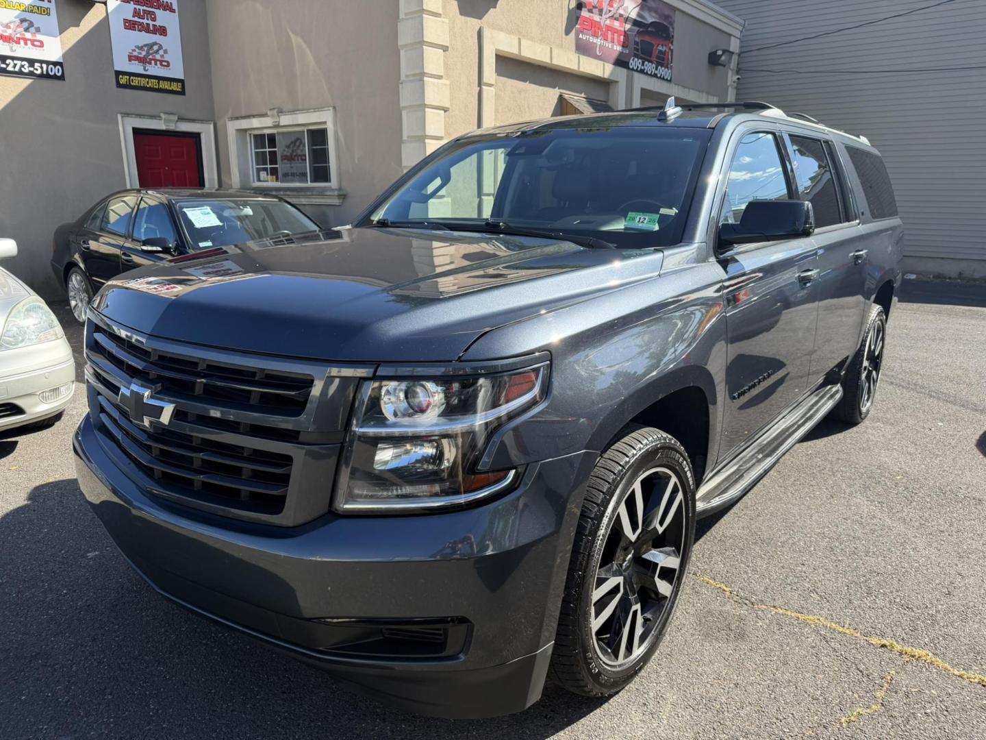 2019 GRAY /Black Leather Chevrolet Suburban LT 4WD (1GNSKHKC7KR) with an 5.3L V8 OHV 16V engine, 6A transmission, located at 1018 Brunswick Ave, Trenton, NJ, 08638, (609) 989-0900, 40.240086, -74.748085 - Here is really nice Chevy Suburban LT. Fully Loaded and serviced up! A real clean vehicle that is ready for the road! Financing Available. Please call Anthony to set up an appt. to see this beautiful SUV! 609-273-5100 - Photo#7