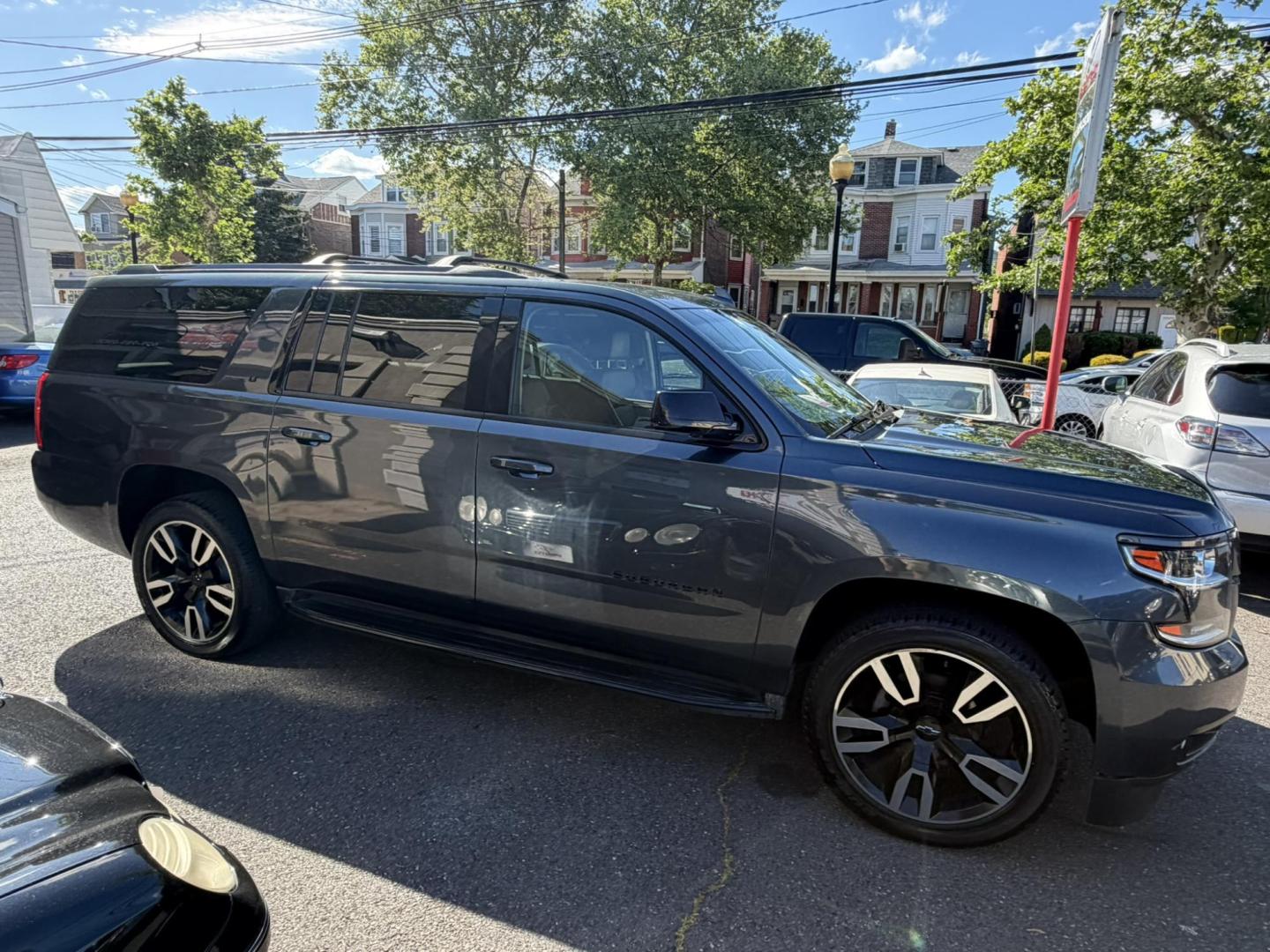2019 GRAY /Black Leather Chevrolet Suburban LT 4WD (1GNSKHKC7KR) with an 5.3L V8 OHV 16V engine, 6A transmission, located at 1018 Brunswick Ave, Trenton, NJ, 08638, (609) 989-0900, 40.240086, -74.748085 - Here is really nice Chevy Suburban LT. Fully Loaded and serviced up! A real clean vehicle that is ready for the road! Financing Available. Please call Anthony to set up an appt. to see this beautiful SUV! 609-273-5100 - Photo#8