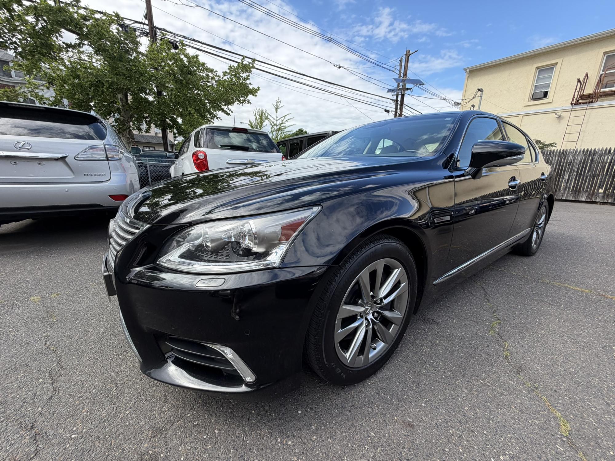 photo of 2013 Lexus LS 460 Luxury Sedan AWD