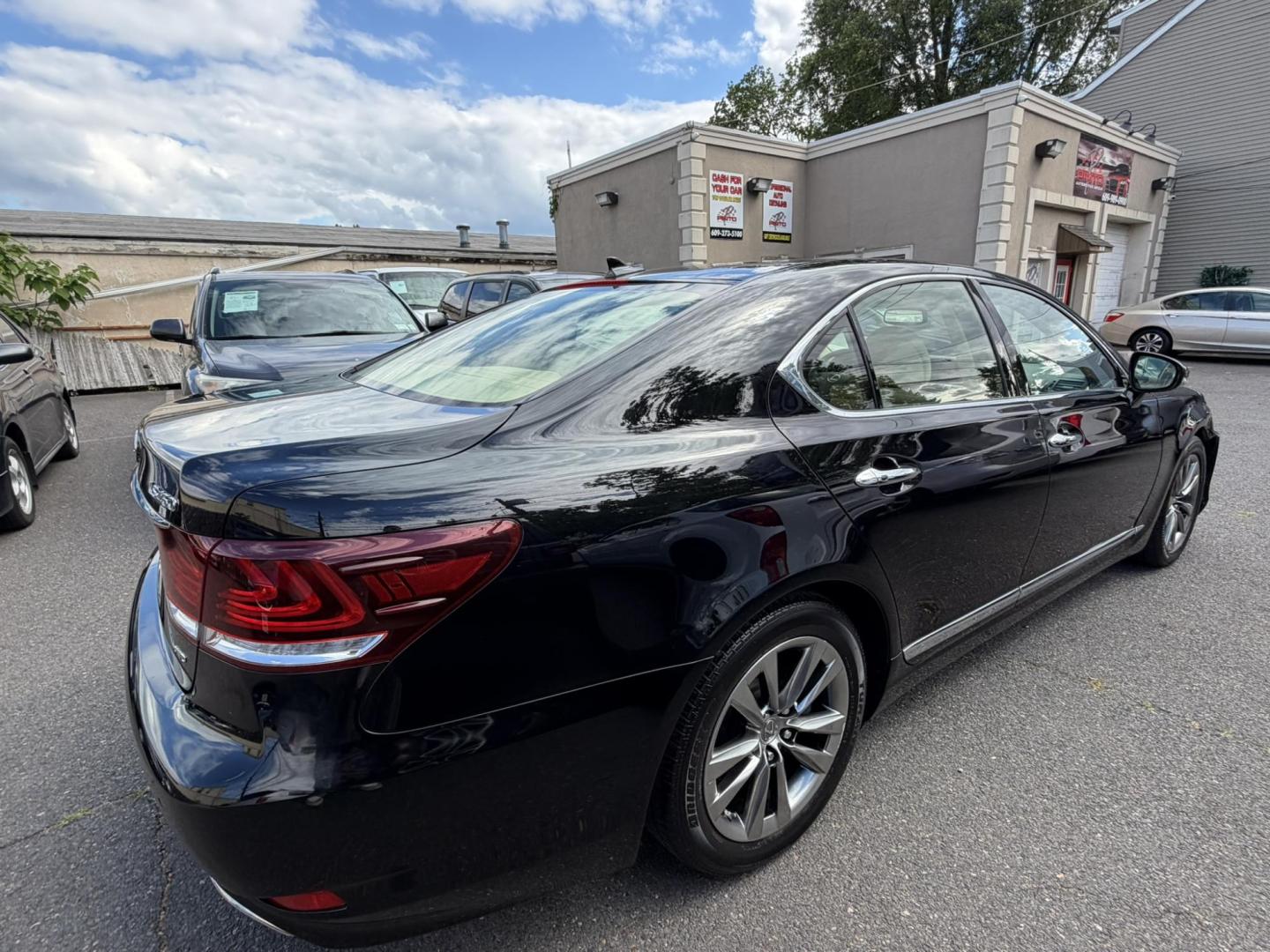 2013 BLACK /Tan Leather Lexus LS 460 Luxury Sedan AWD (JTHCL5EF2D5) with an 4.6L V8 DOHC 32V engine, 8-Speed Automatic transmission, located at 1018 Brunswick Ave, Trenton, NJ, 08638, (609) 989-0900, 40.240086, -74.748085 - Wow, this 1 owner Black Beauty is so clean and nice! Serviced up and ready to go with under 80k pampered miles! A must see and drive to appreciate, Call Anthony to set up an appt. 609-273-5100. Financing available! - Photo#5
