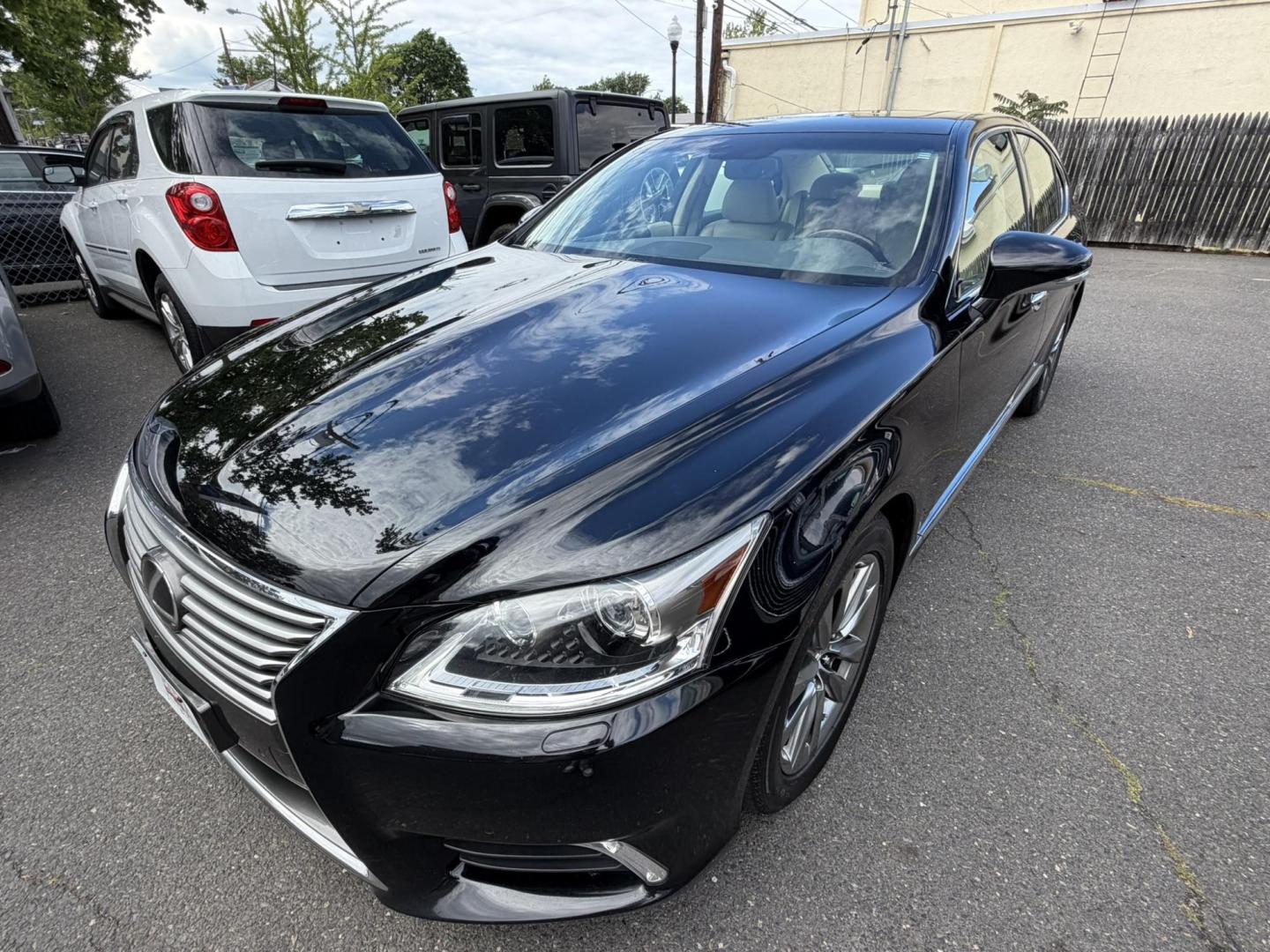 2013 BLACK /Tan Leather Lexus LS 460 Luxury Sedan AWD (JTHCL5EF2D5) with an 4.6L V8 DOHC 32V engine, 8-Speed Automatic transmission, located at 1018 Brunswick Ave, Trenton, NJ, 08638, (609) 989-0900, 40.240086, -74.748085 - Wow, this 1 owner Black Beauty is so clean and nice! Serviced up and ready to go with under 80k pampered miles! A must see and drive to appreciate, Call Anthony to set up an appt. 609-273-5100. Financing available! - Photo#10