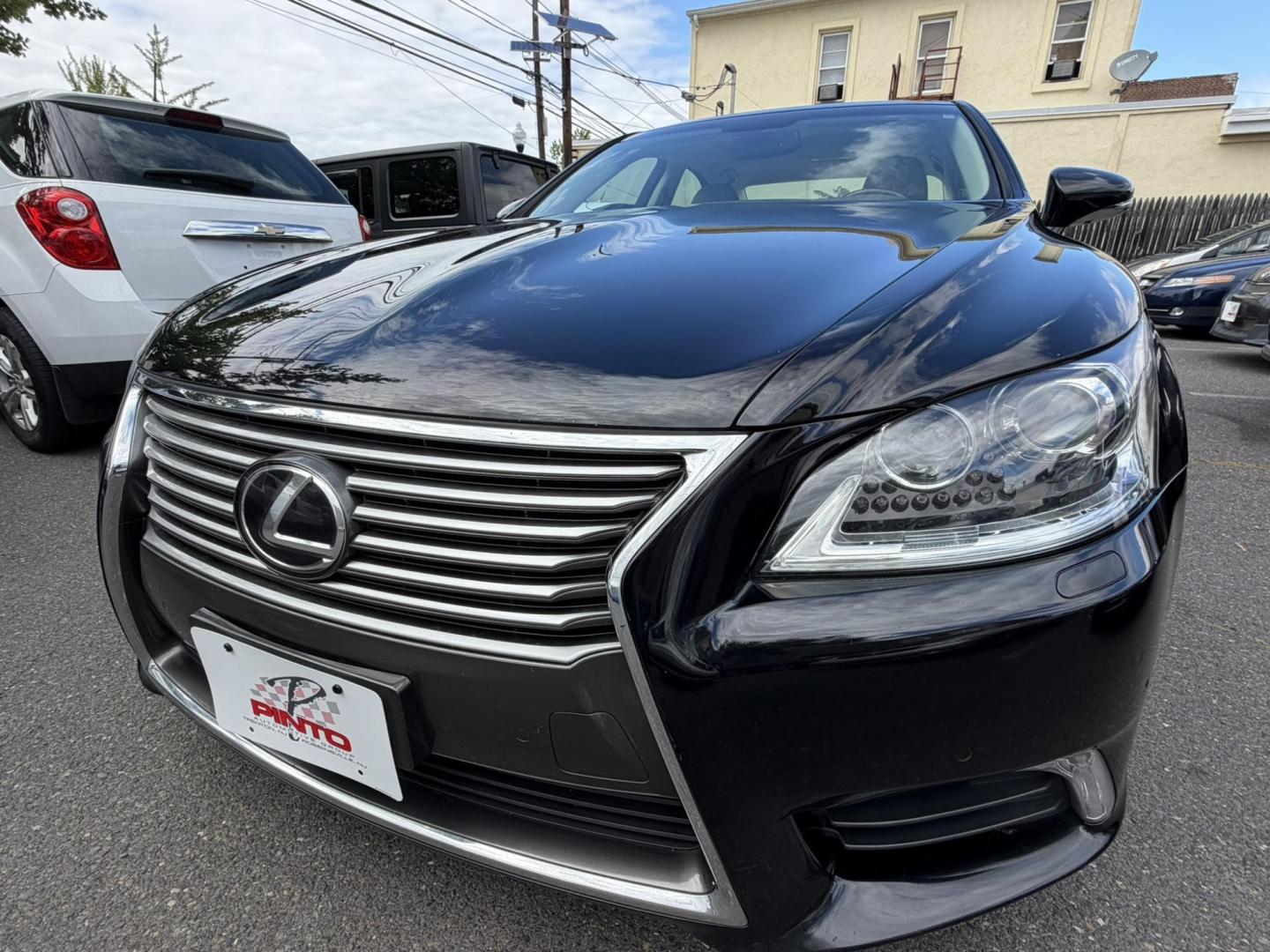 2013 BLACK /Tan Leather Lexus LS 460 Luxury Sedan AWD (JTHCL5EF2D5) with an 4.6L V8 DOHC 32V engine, 8-Speed Automatic transmission, located at 1018 Brunswick Ave, Trenton, NJ, 08638, (609) 989-0900, 40.240086, -74.748085 - Wow, this 1 owner Black Beauty is so clean and nice! Serviced up and ready to go with under 80k pampered miles! A must see and drive to appreciate, Call Anthony to set up an appt. 609-273-5100. Financing available! - Photo#12