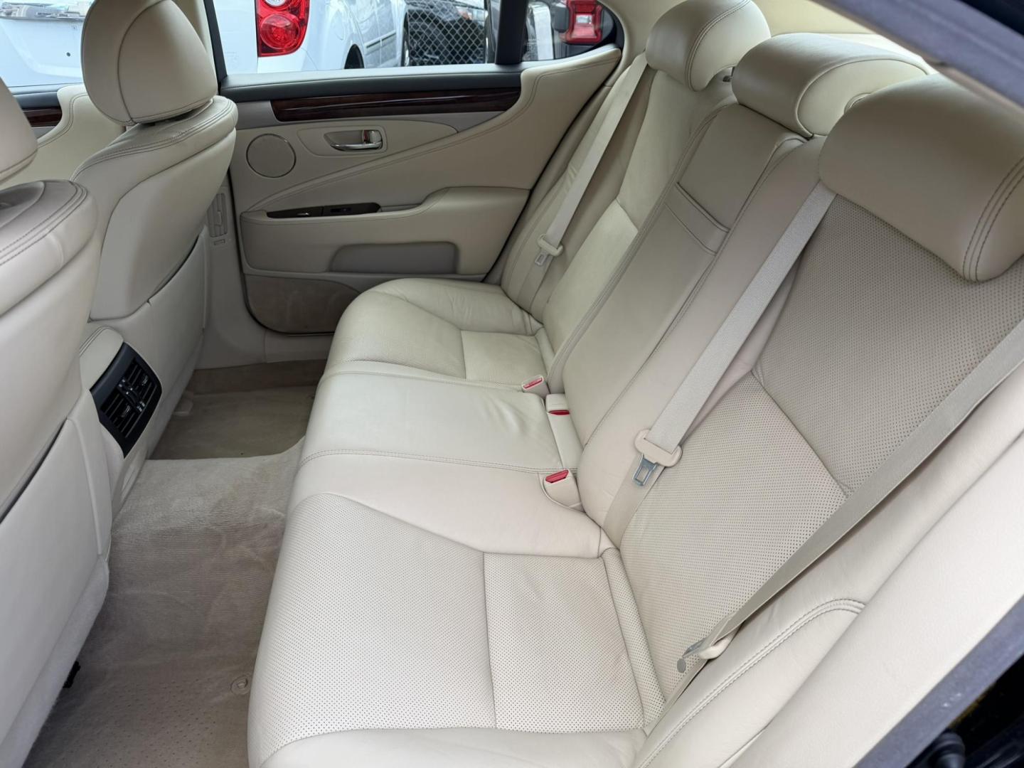 2013 BLACK /Tan Leather Lexus LS 460 Luxury Sedan AWD (JTHCL5EF2D5) with an 4.6L V8 DOHC 32V engine, 8-Speed Automatic transmission, located at 1018 Brunswick Ave, Trenton, NJ, 08638, (609) 989-0900, 40.240086, -74.748085 - Wow, this 1 owner Black Beauty is so clean and nice! Serviced up and ready to go with under 80k pampered miles! A must see and drive to appreciate, Call Anthony to set up an appt. 609-273-5100. Financing available! - Photo#24