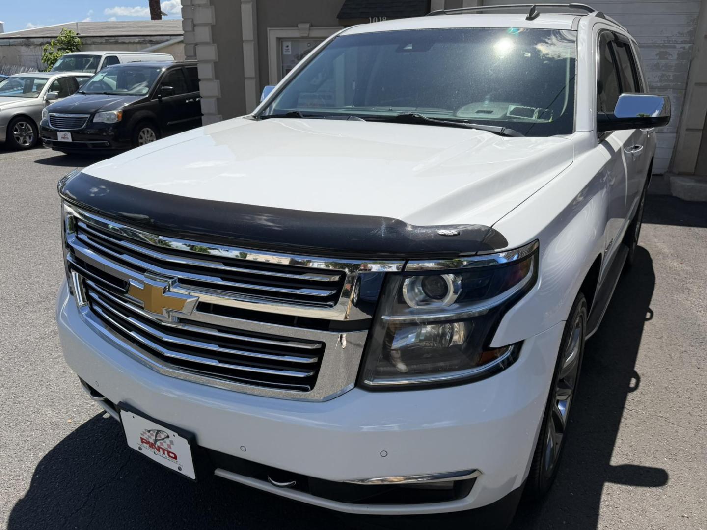 2015 White /Tan Chevrolet Tahoe LTZ 4WD (1GNSKCKC6FR) with an 5.3L V8 OHV 16V engine, 6-Speed Automatic transmission, located at 1018 Brunswick Ave, Trenton, NJ, 08638, (609) 989-0900, 40.240086, -74.748085 - Photo#3