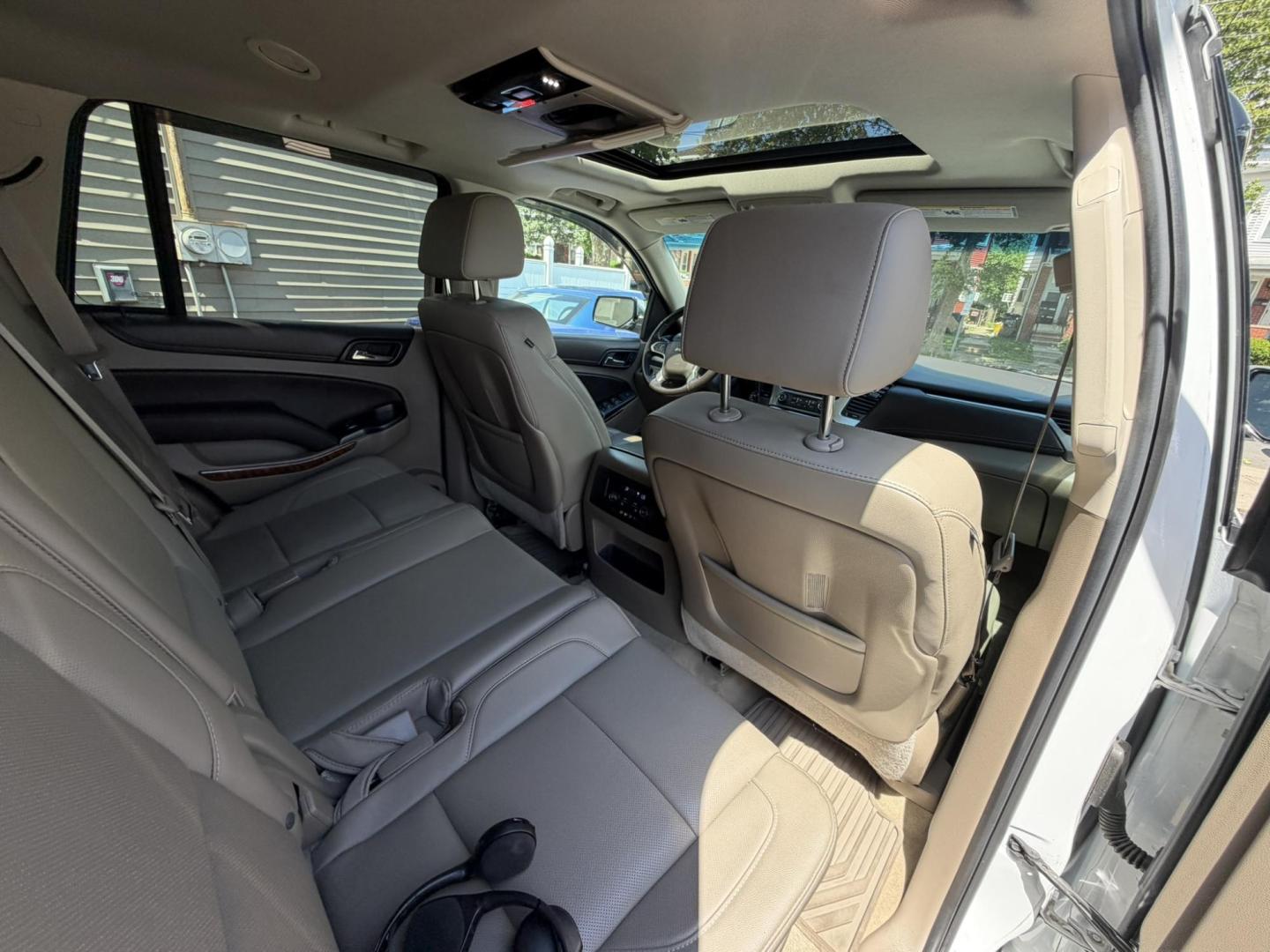 2015 White /Tan Chevrolet Tahoe LTZ 4WD (1GNSKCKC6FR) with an 5.3L V8 OHV 16V engine, 6-Speed Automatic transmission, located at 1018 Brunswick Ave, Trenton, NJ, 08638, (609) 989-0900, 40.240086, -74.748085 - Photo#26