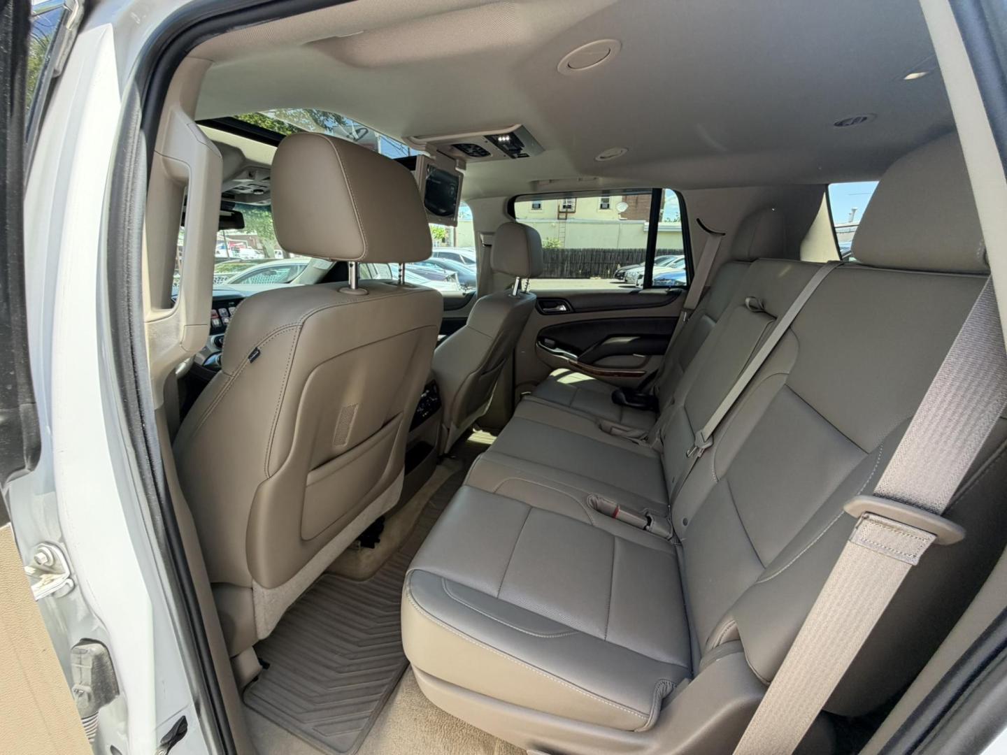 2015 White /Tan Chevrolet Tahoe LTZ 4WD (1GNSKCKC6FR) with an 5.3L V8 OHV 16V engine, 6-Speed Automatic transmission, located at 1018 Brunswick Ave, Trenton, NJ, 08638, (609) 989-0900, 40.240086, -74.748085 - Photo#32