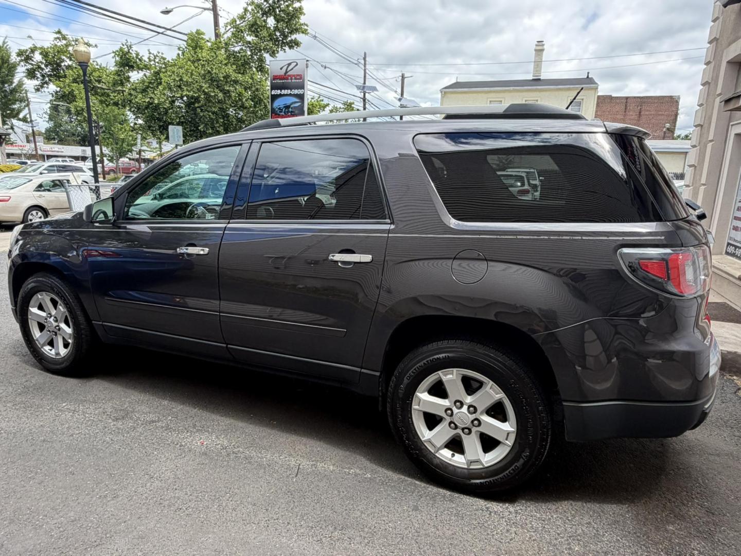 2015 GRAY /Black/gray GMC Acadia SLE-2 FWD (1GKKRPKD6FJ) with an 3.6L V6 DOHC 24V engine, 6-Speed Automatic transmission, located at 1018 Brunswick Ave, Trenton, NJ, 08638, (609) 989-0900, 40.240086, -74.748085 - This GMC is ready to go! Just serviced and detailed for the next owner. Sharp looking Acadia and must see and drive to appreciate. Call Anthony to set up an appointment, 609-273-5100 - Photo#16