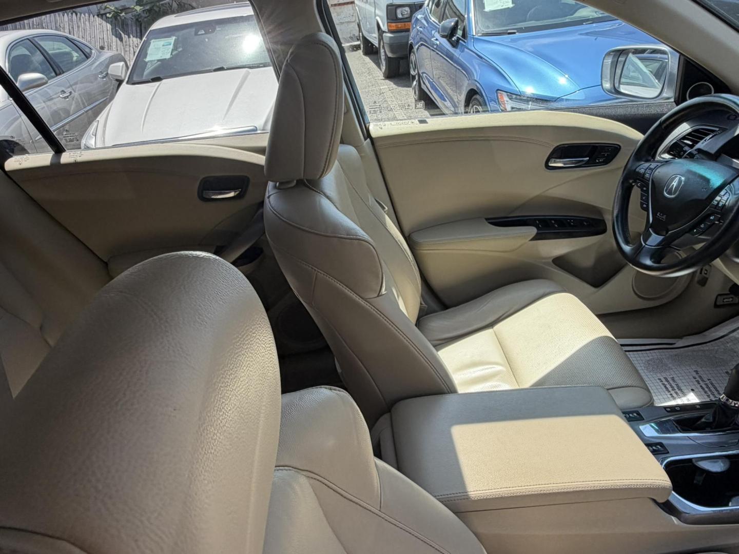 2015 BLUE /Tan Leather Acura RDX 6-Spd AT AWD w/ Technology Package (5J8TB4H58FL) with an 2.3L L4 DOHC 16V engine, 6-Speed Automatic transmission, located at 1018 Brunswick Ave, Trenton, NJ, 08638, (609) 989-0900, 40.240086, -74.748085 - Here is a really clean and well serviced up Acura RDX! Great Carfax history and like new condition. A must see and drive ASAP! Call Anthony to set up an appt. 609-273-5100- Photo#11