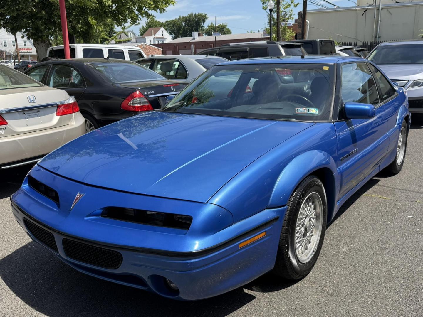 1994 BLUE /Gray Leather Pontiac Grand Prix SE coupe (1G2WJ12M0RF) with an 3.1L V6 OHV 12V engine, 4-Speed Automatic Overdrive transmission, located at 1018 Brunswick Ave, Trenton, NJ, 08638, (609) 989-0900, 40.240086, -74.748085 - Look at this Blast from the past! This Grand Prix is in amazing condition and ready for the next Pontiac enthusiast to come take her away!! Recently serviced and ready to go, Call Anthony to set up appt. to see this rare vehicle.609-273-5100.- Photo#6