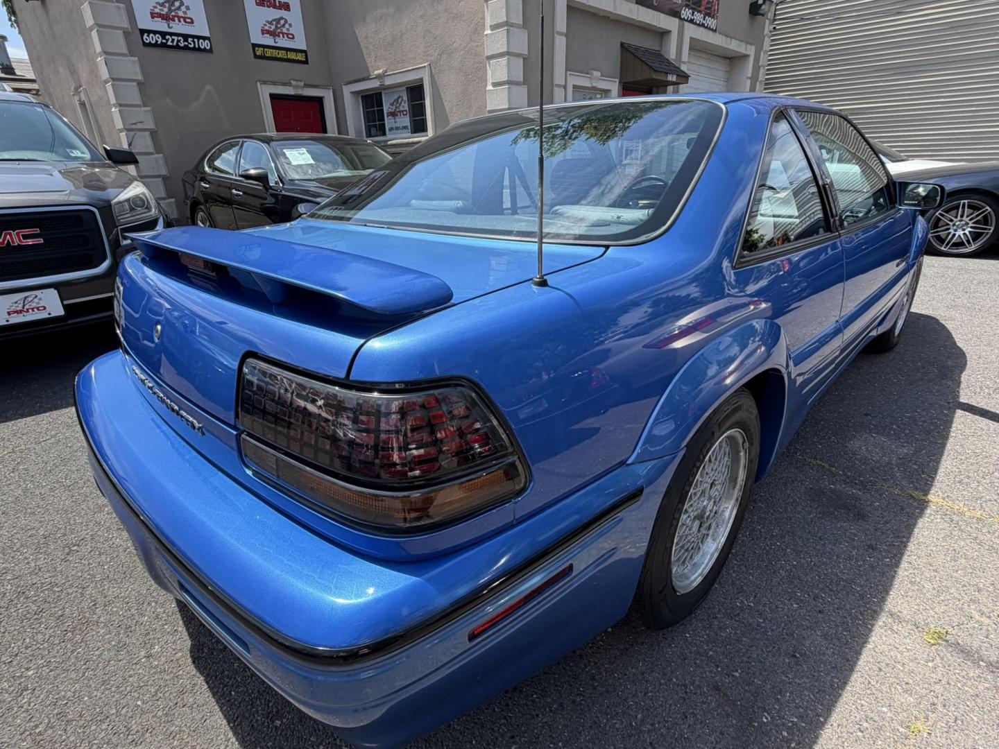 1994 BLUE /Gray Leather Pontiac Grand Prix SE coupe (1G2WJ12M0RF) with an 3.1L V6 OHV 12V engine, 4-Speed Automatic Overdrive transmission, located at 1018 Brunswick Ave, Trenton, NJ, 08638, (609) 989-0900, 40.240086, -74.748085 - Look at this Blast from the past! This Grand Prix is in amazing condition and ready for the next Pontiac enthusiast to come take her away!! Recently serviced and ready to go, Call Anthony to set up appt. to see this rare vehicle.609-273-5100.- Photo#7