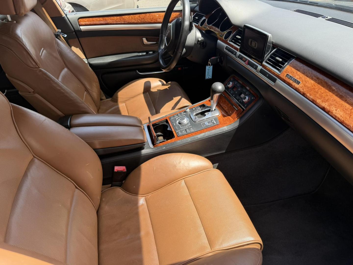 2008 BLUE /Tan Leather Audi A8 L (WAUMV94E88N) with an 4.2L V8 DOHC 40V engine, 6-Speed Automatic Overdrive transmission, located at 1018 Brunswick Ave, Trenton, NJ, 08638, (609) 989-0900, 40.240086, -74.748085- Photo#10