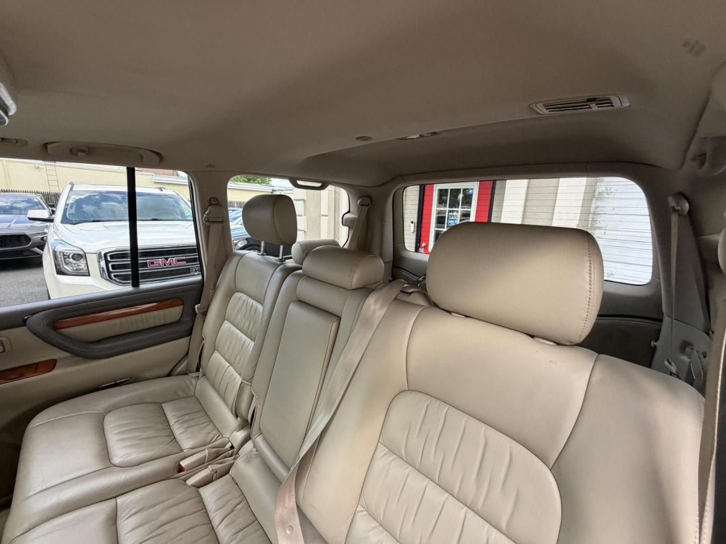 2004 White /Tan Leather Lexus LX 470 Sport Utility (JTJHT00W043) with an 4.7L V8 DOHC 32V engine, 5-Speed Automatic Overdrive transmission, located at 1018 Brunswick Ave, Trenton, NJ, 08638, (609) 989-0900, 40.240086, -74.748085 - Here is a really Rare 1 owner Lexus SUV! Freshly detailed and serviced and ready for another 100k or more miles! Lots of consistent service history on this LX470! Please call Anthony to set an appt. as this will not last long on the lot! 609-273-5100- Photo#28