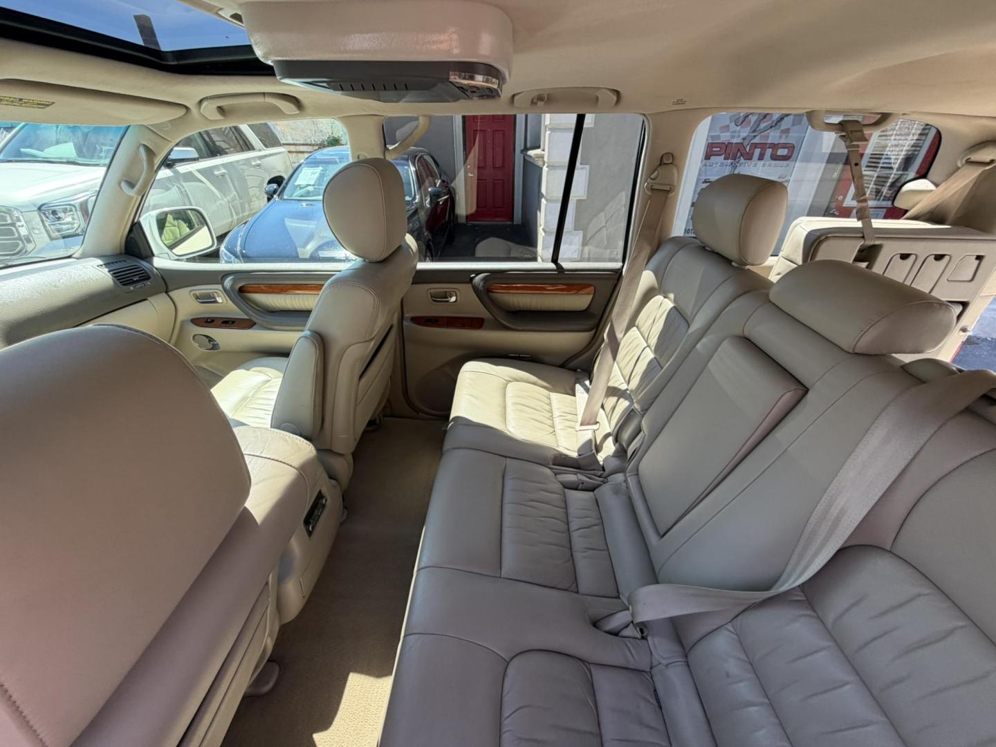 2004 White /Tan Leather Lexus LX 470 Sport Utility (JTJHT00W043) with an 4.7L V8 DOHC 32V engine, 5-Speed Automatic Overdrive transmission, located at 1018 Brunswick Ave, Trenton, NJ, 08638, (609) 989-0900, 40.240086, -74.748085 - Here is a really Rare 1 owner Lexus SUV! Freshly detailed and serviced and ready for another 100k or more miles! Lots of consistent service history on this LX470! Please call Anthony to set an appt. as this will not last long on the lot! 609-273-5100- Photo#42