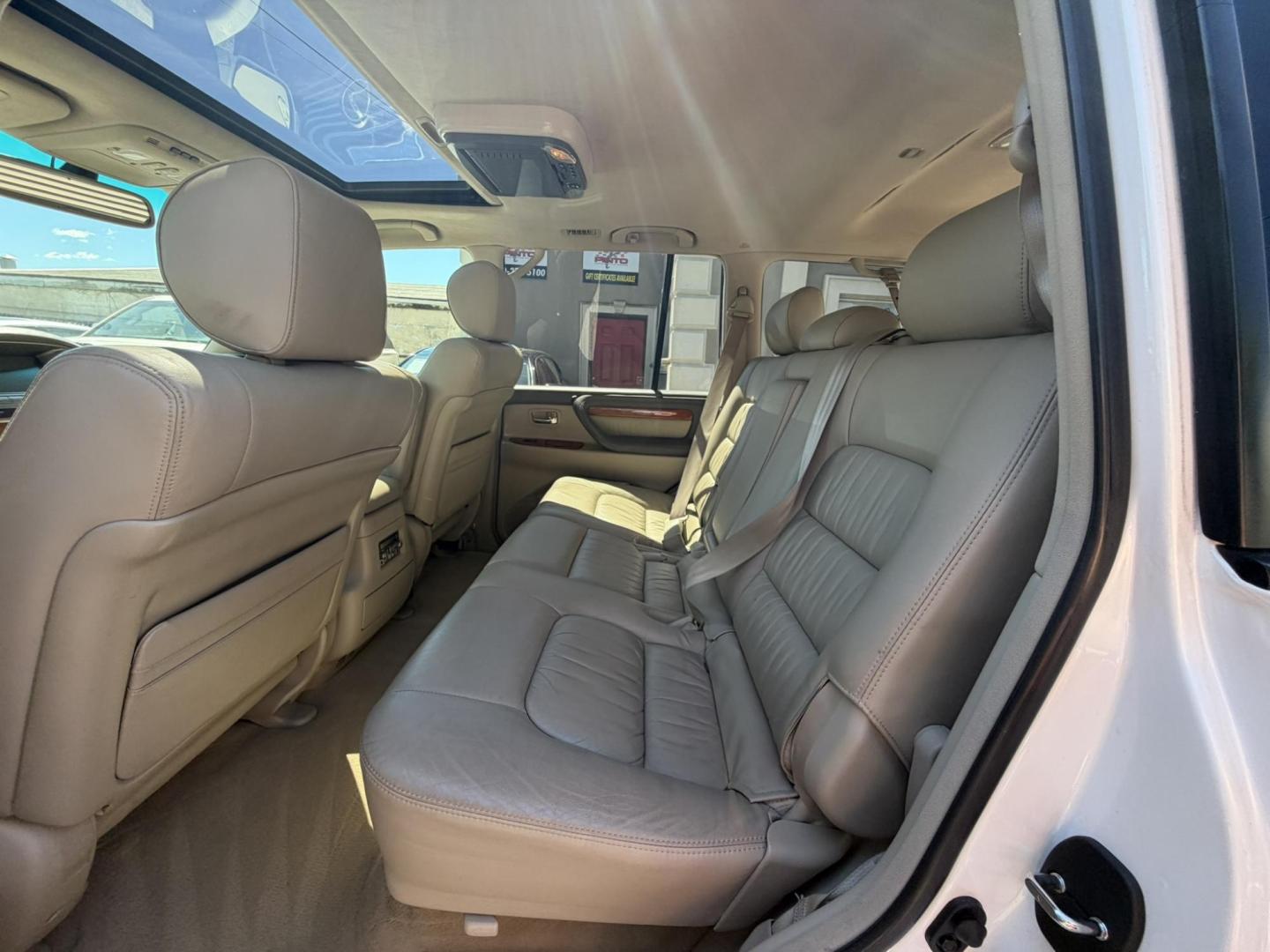 2004 White /Tan Leather Lexus LX 470 Sport Utility (JTJHT00W043) with an 4.7L V8 DOHC 32V engine, 5-Speed Automatic Overdrive transmission, located at 1018 Brunswick Ave, Trenton, NJ, 08638, (609) 989-0900, 40.240086, -74.748085 - Here is a really Rare 1 owner Lexus SUV! Freshly detailed and serviced and ready for another 100k or more miles! Lots of consistent service history on this LX470! Please call Anthony to set an appt. as this will not last long on the lot! 609-273-5100- Photo#49