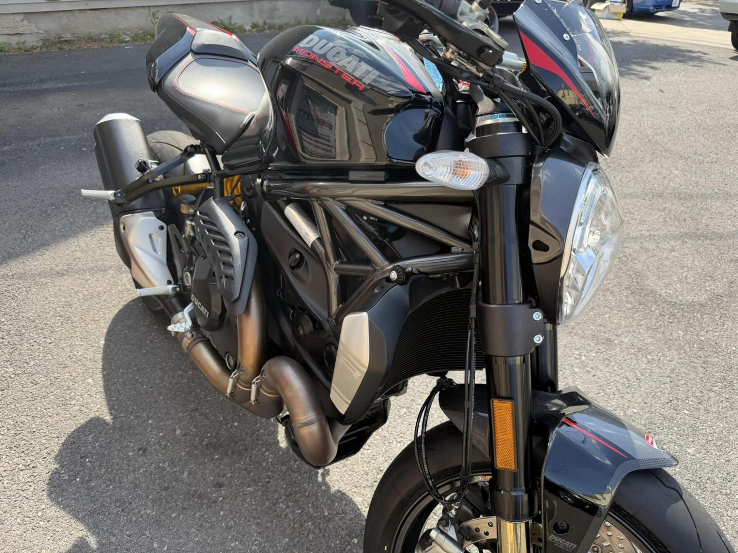 2017 BLACK Ducati Monster 1200 R - (ZDM1RBZW2HB) , located at 1018 Brunswick Ave, Trenton, NJ, 08638, (609) 989-0900, 40.240086, -74.748085 - This 1200R is like new in every way! Only 1500 miles and ready to g o! Financing is available so Call Anthony to set up an appt. to see it, 609-273-5100- Photo#8