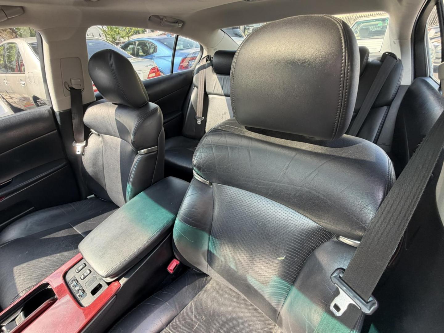 2010 SILVER /Black/gray Lexus GS GS 350 AWD (JTHCE1KS1A0) with an 3.5L V6 DOHC 24V engine, 6-Speed Automatic transmission, located at 1018 Brunswick Ave, Trenton, NJ, 08638, (609) 989-0900, 40.240086, -74.748085- Photo#28