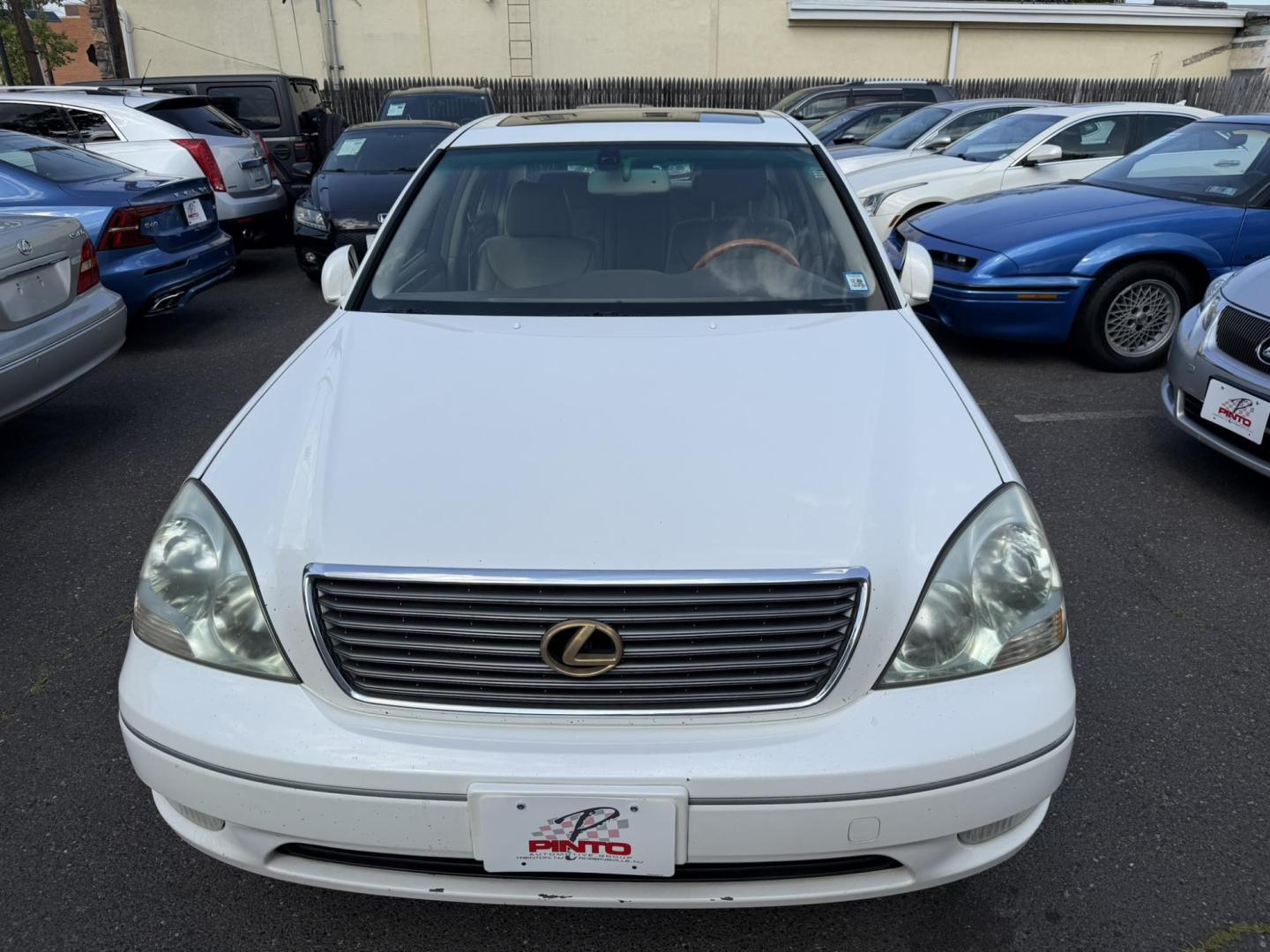 2001 White /beige Lexus LS 430 Sedan (JTHBN30F610) with an 4.3L V8 DOHC 32V engine, 5-Speed Automatic Overdrive transmission, located at 1018 Brunswick Ave, Trenton, NJ, 08638, (609) 989-0900, 40.240086, -74.748085 - Here is an old school Lexus LS that still runs and drives like new! Serviced up and ready to go for another 100k miles! Please call Anthony to set up appt. to see and drive 609-273-5100 - Photo#4