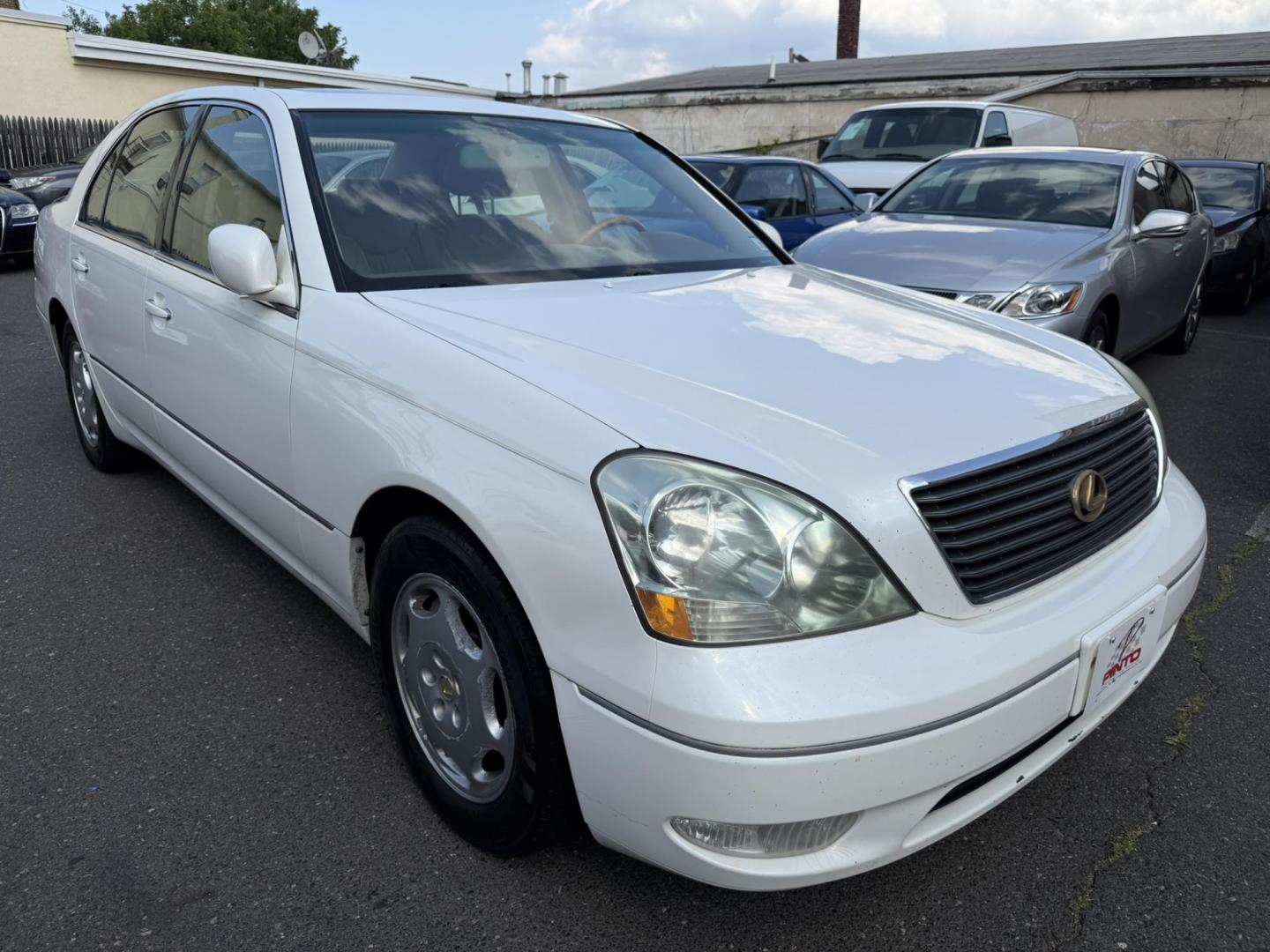 2001 White /beige Lexus LS 430 Sedan (JTHBN30F610) with an 4.3L V8 DOHC 32V engine, 5-Speed Automatic Overdrive transmission, located at 1018 Brunswick Ave, Trenton, NJ, 08638, (609) 989-0900, 40.240086, -74.748085 - Here is an old school Lexus LS that still runs and drives like new! Serviced up and ready to go for another 100k miles! Please call Anthony to set up appt. to see and drive 609-273-5100 - Photo#5